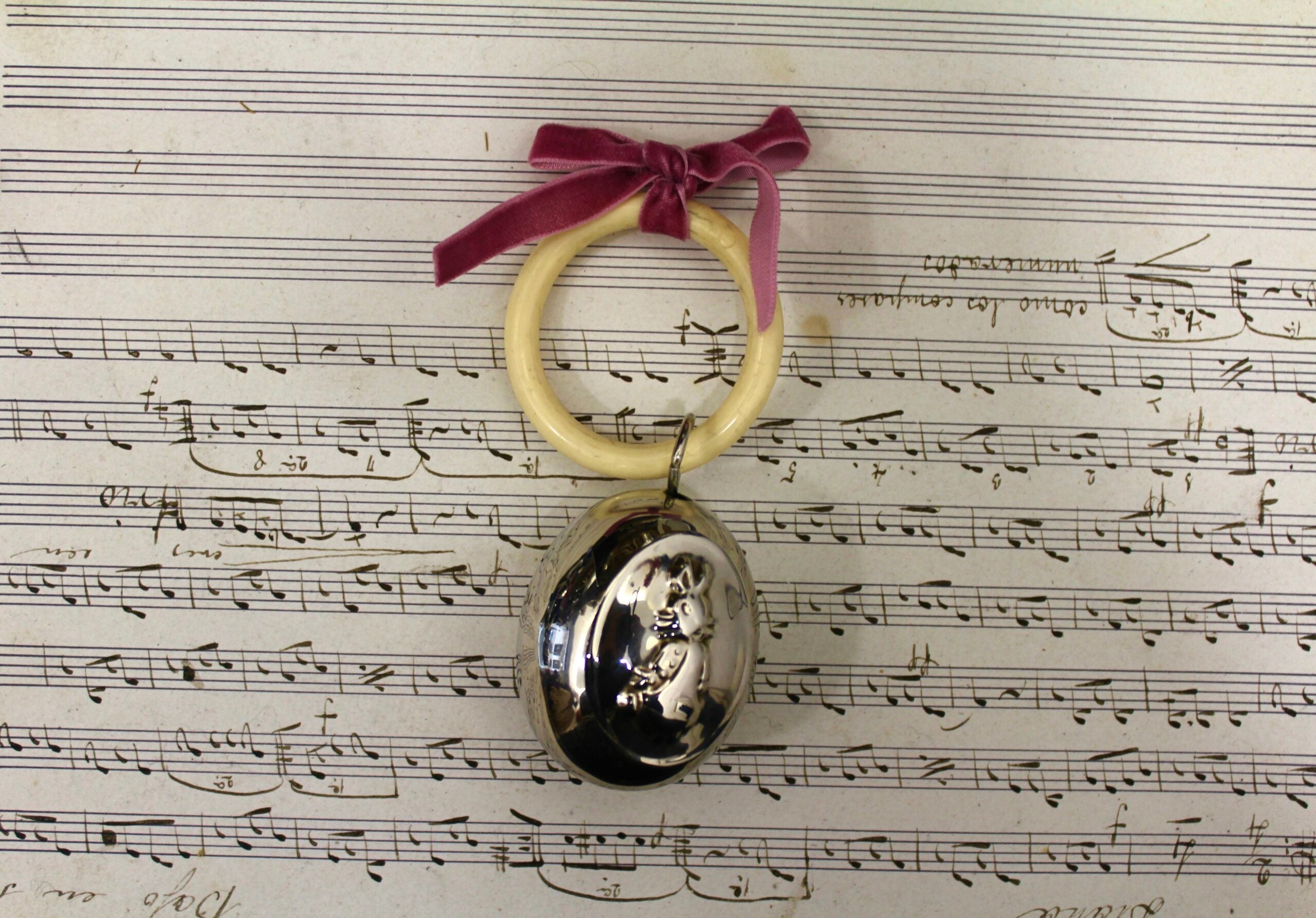 Sonajeros y Medallas de cuna Vintage