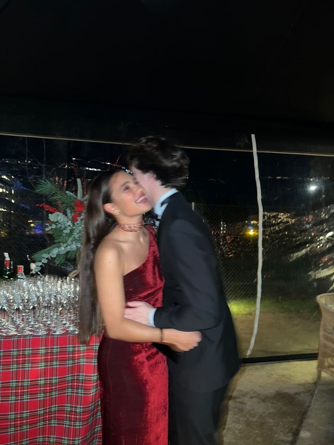 Gargantilha vermelha Meribel