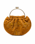 Bolso vintage tipo bombonera color camel con flores de hilo bordadas
