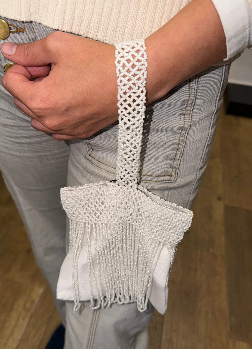 Bolso vintage blanco con cuentas tipo años 20