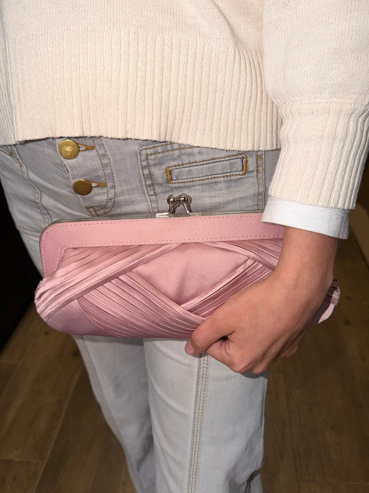Bolso vintage tipo clutch rosa con cadena