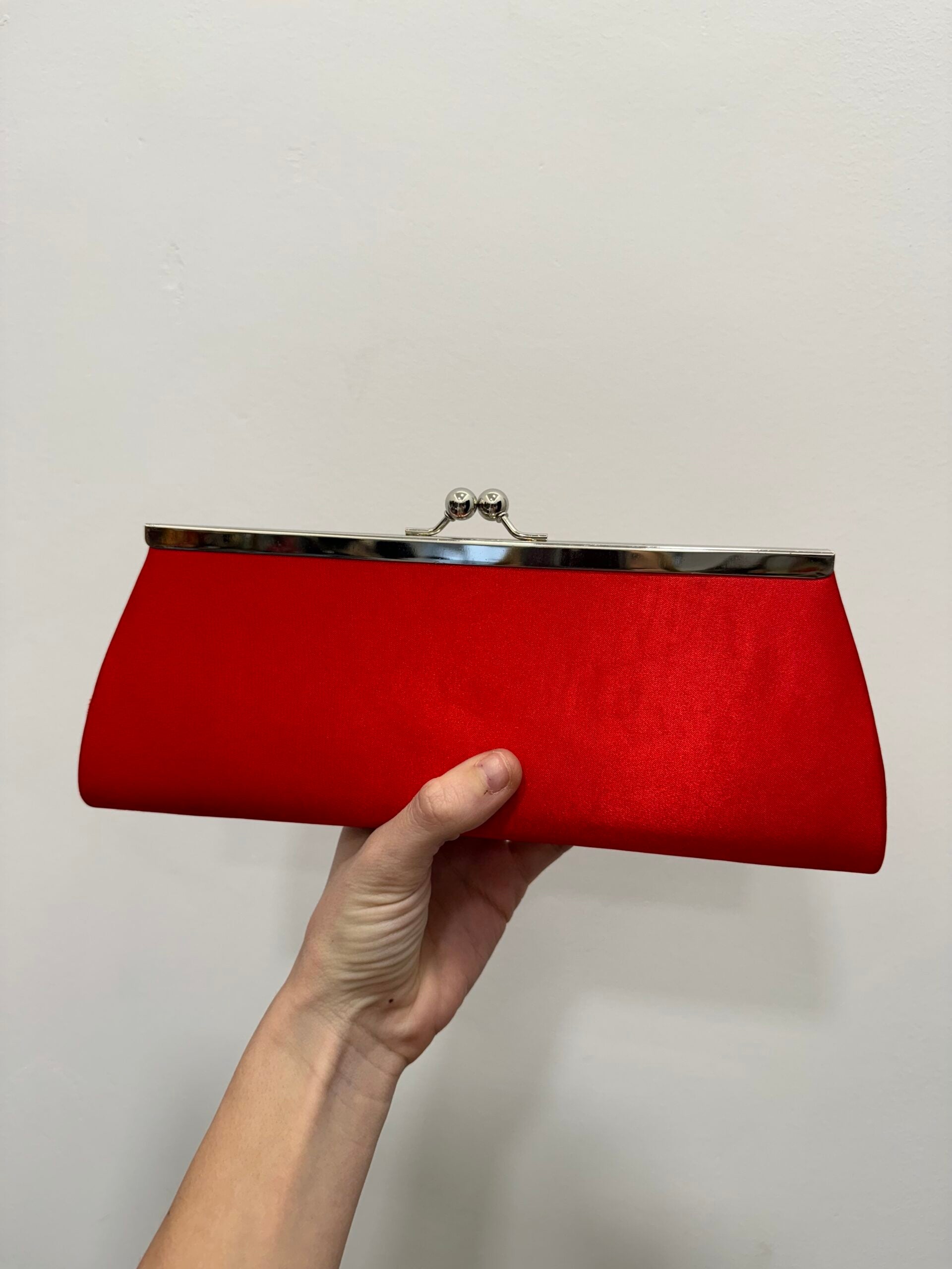 Bolso vintage rojo tipo clutch