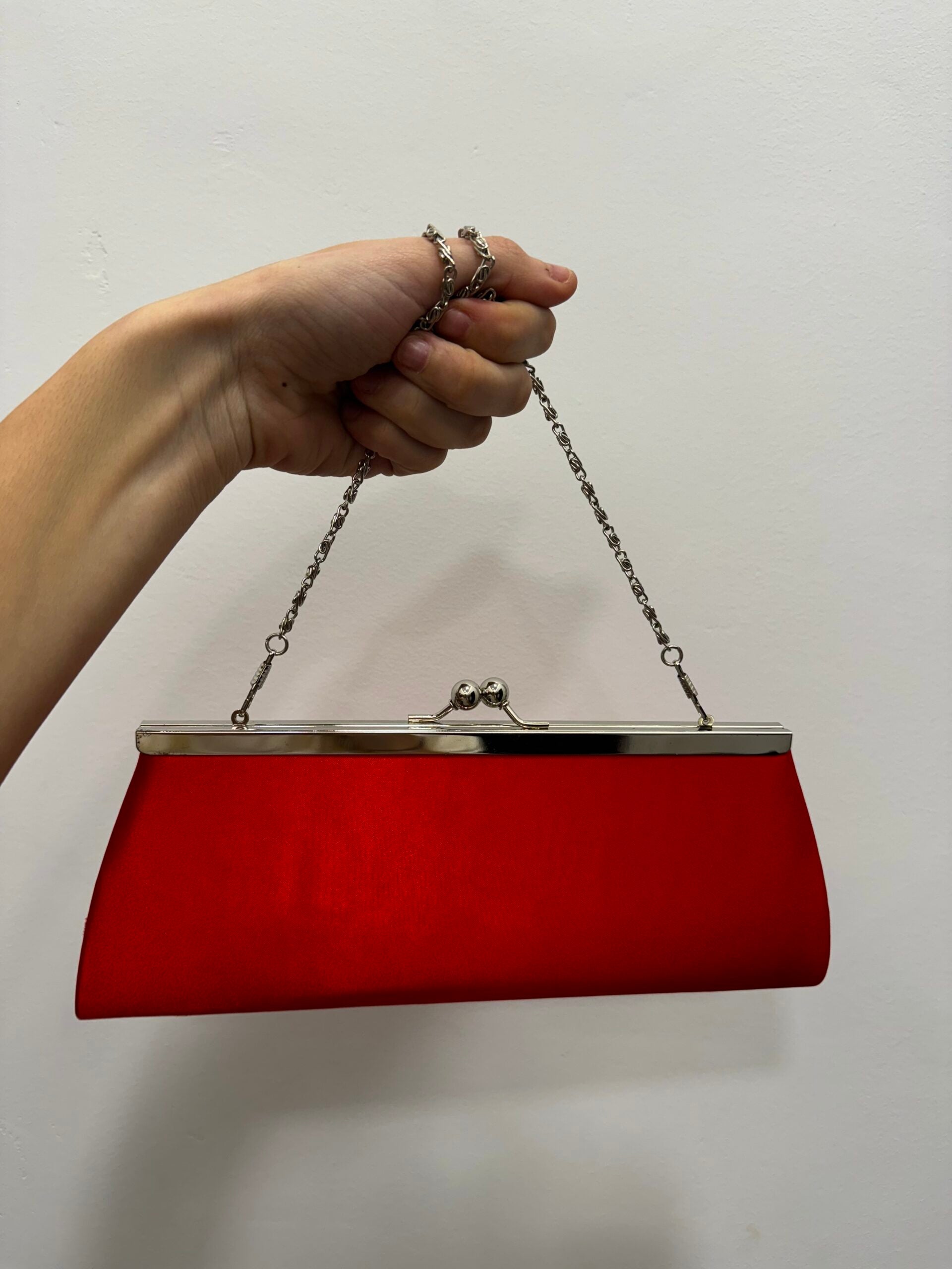 Bolso vintage rojo tipo clutch