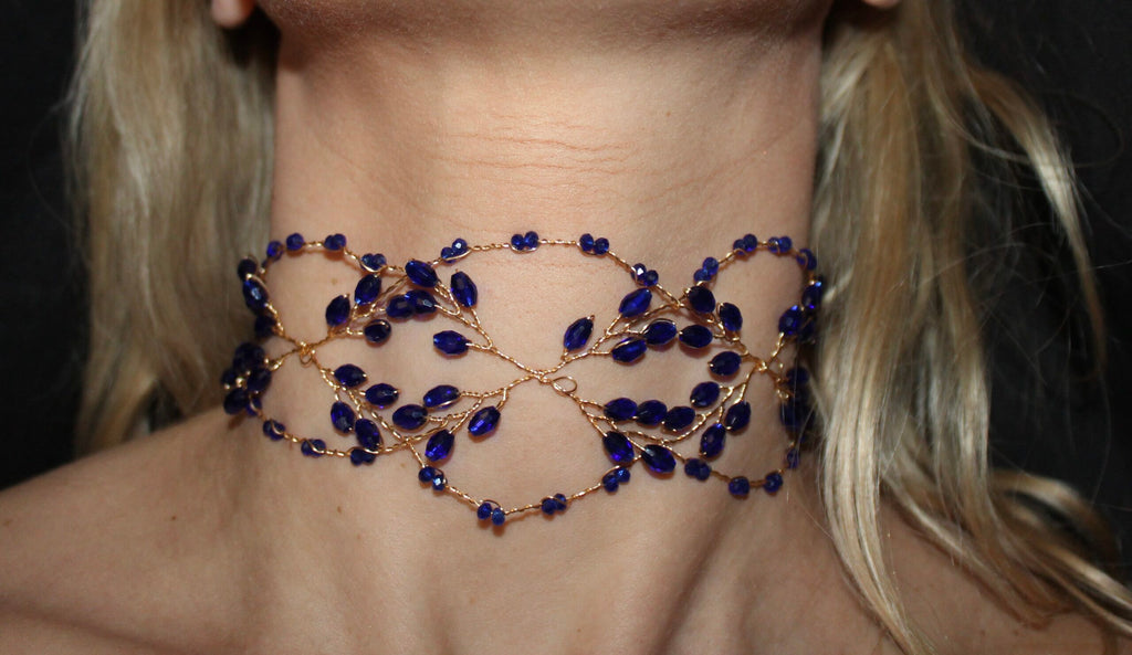 Gargantilha Santa Elena azul-escuro