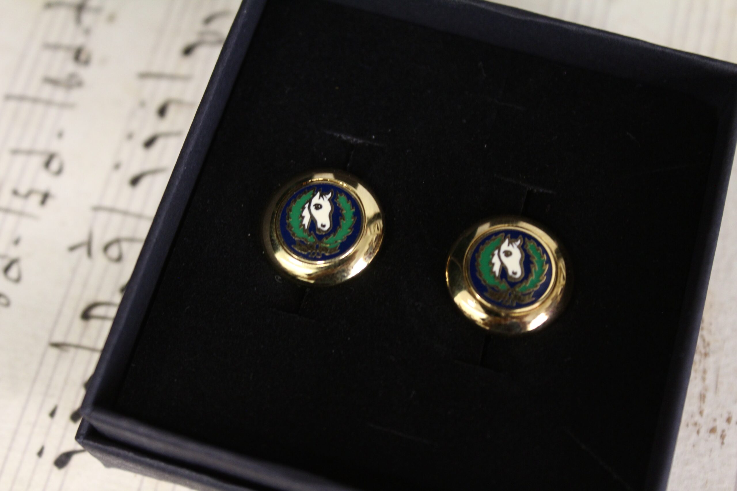 Gemelos vintage italianos de Equitación 01