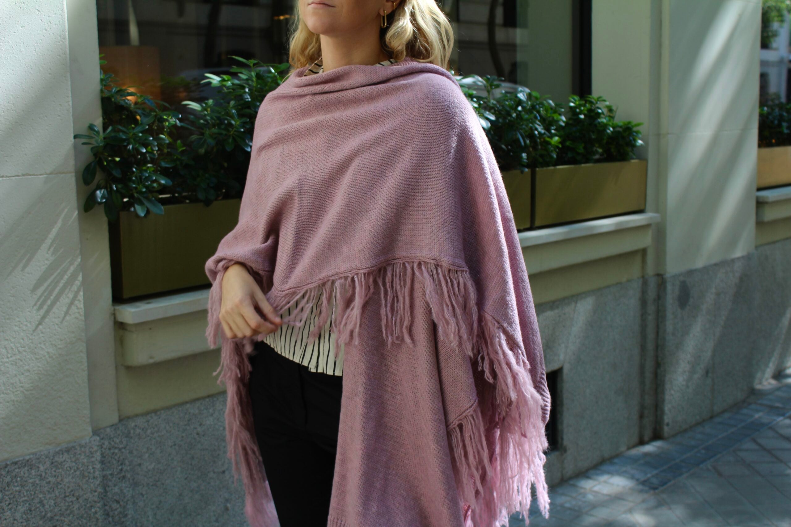 Chal de lana Outlander - Rosa Malva
