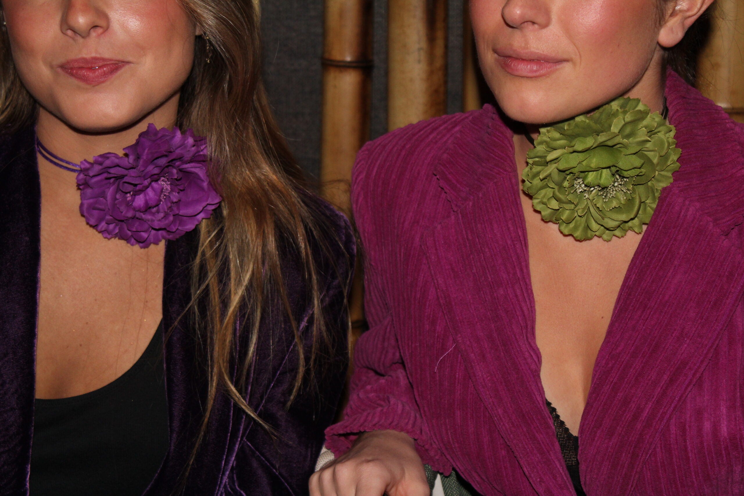 Cravo multifuncional (para o cabelo, colar ou pregadeira) (várias cores)