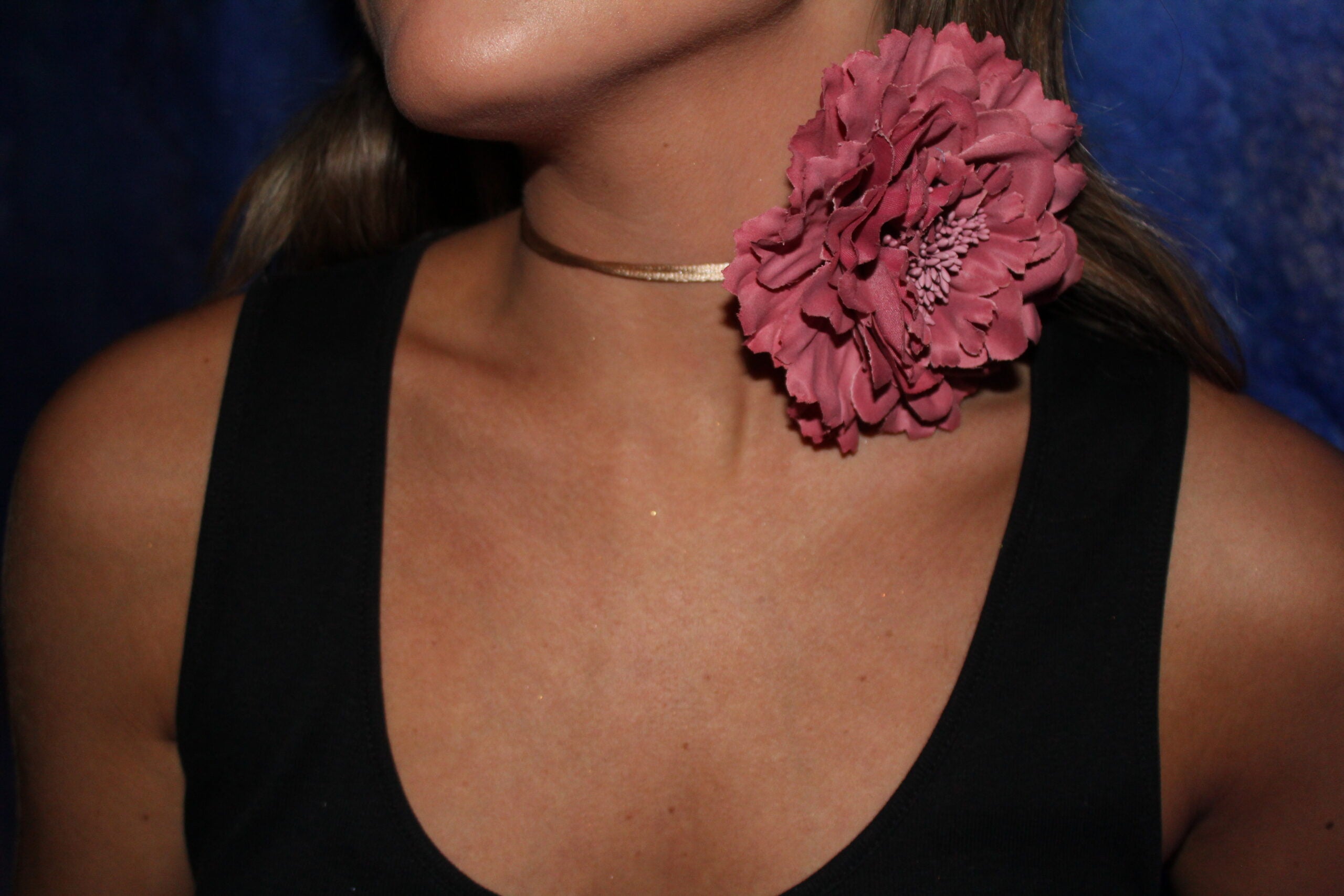 Cravo multifuncional (para o cabelo, colar ou pregadeira) (várias cores)