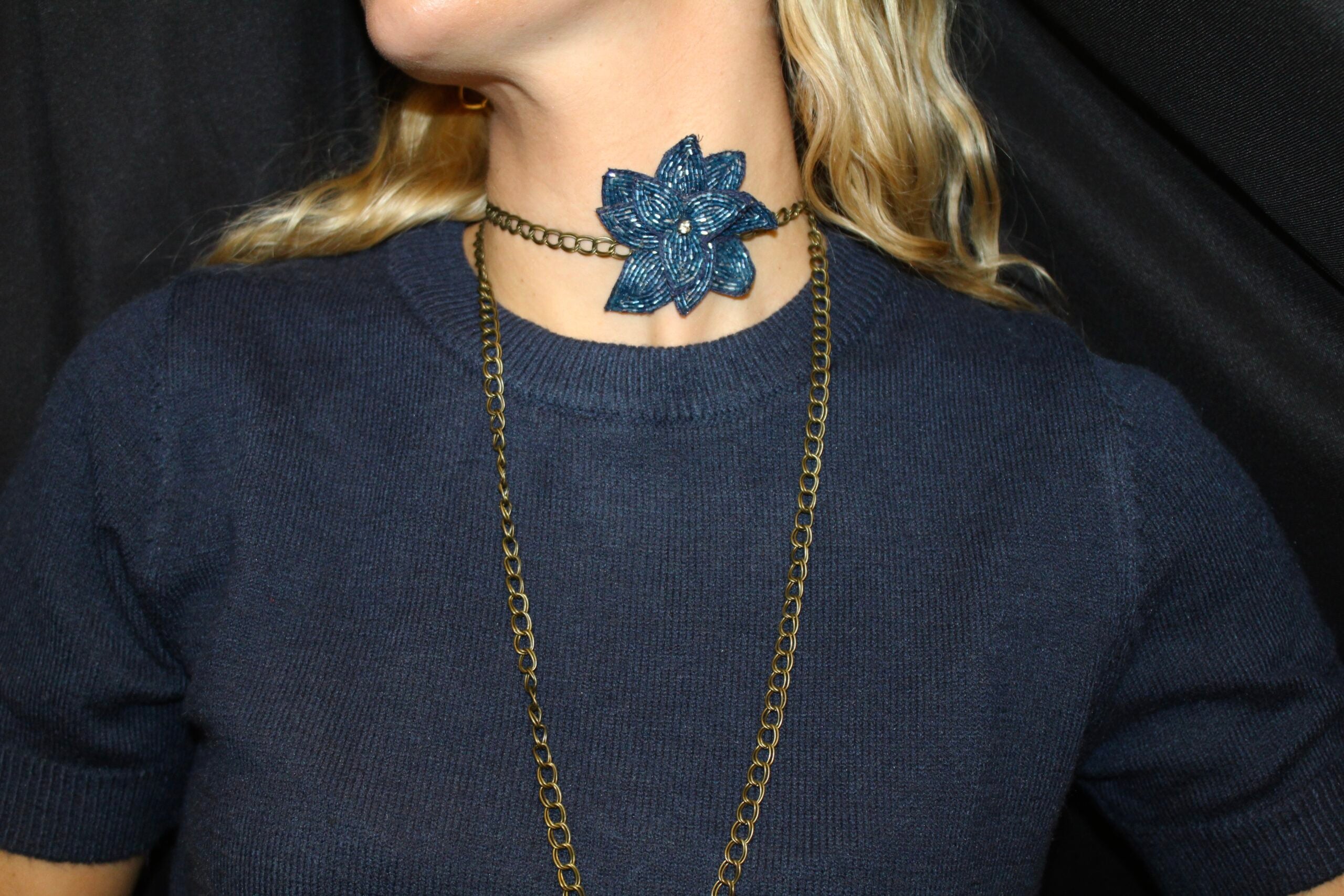 Collar Carnaby azul oscuro