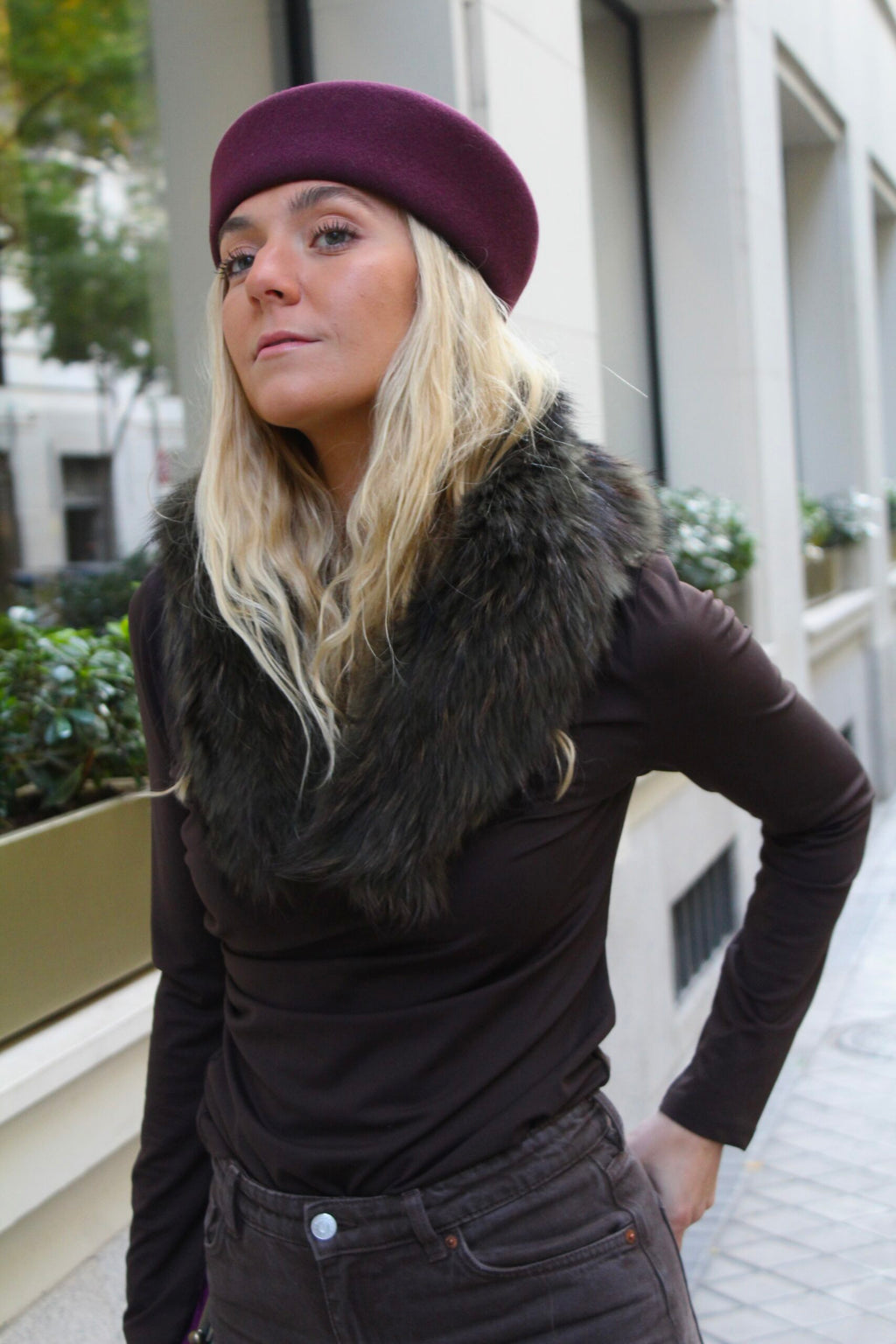 Boné Karenina - Bordô