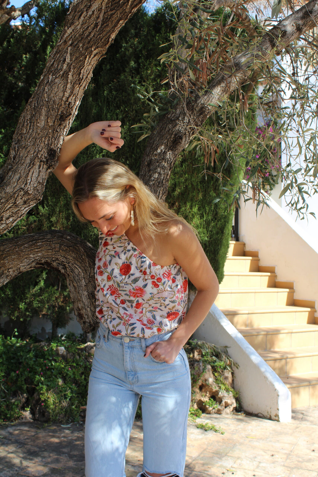 Blusa Maricel azul marino y rojo