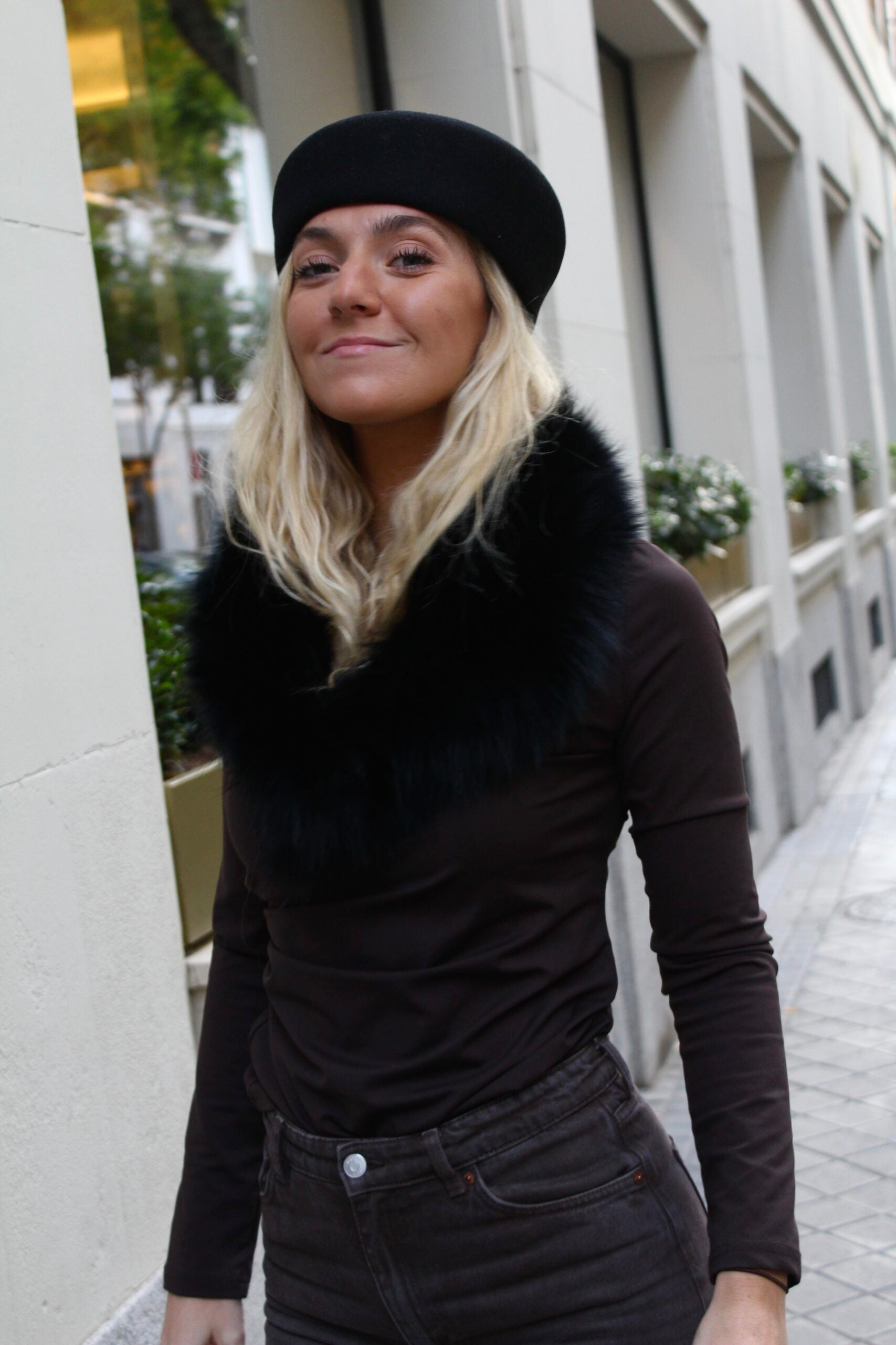 Cuello Zermatt de pelo natural de Marmota 100% - Negro