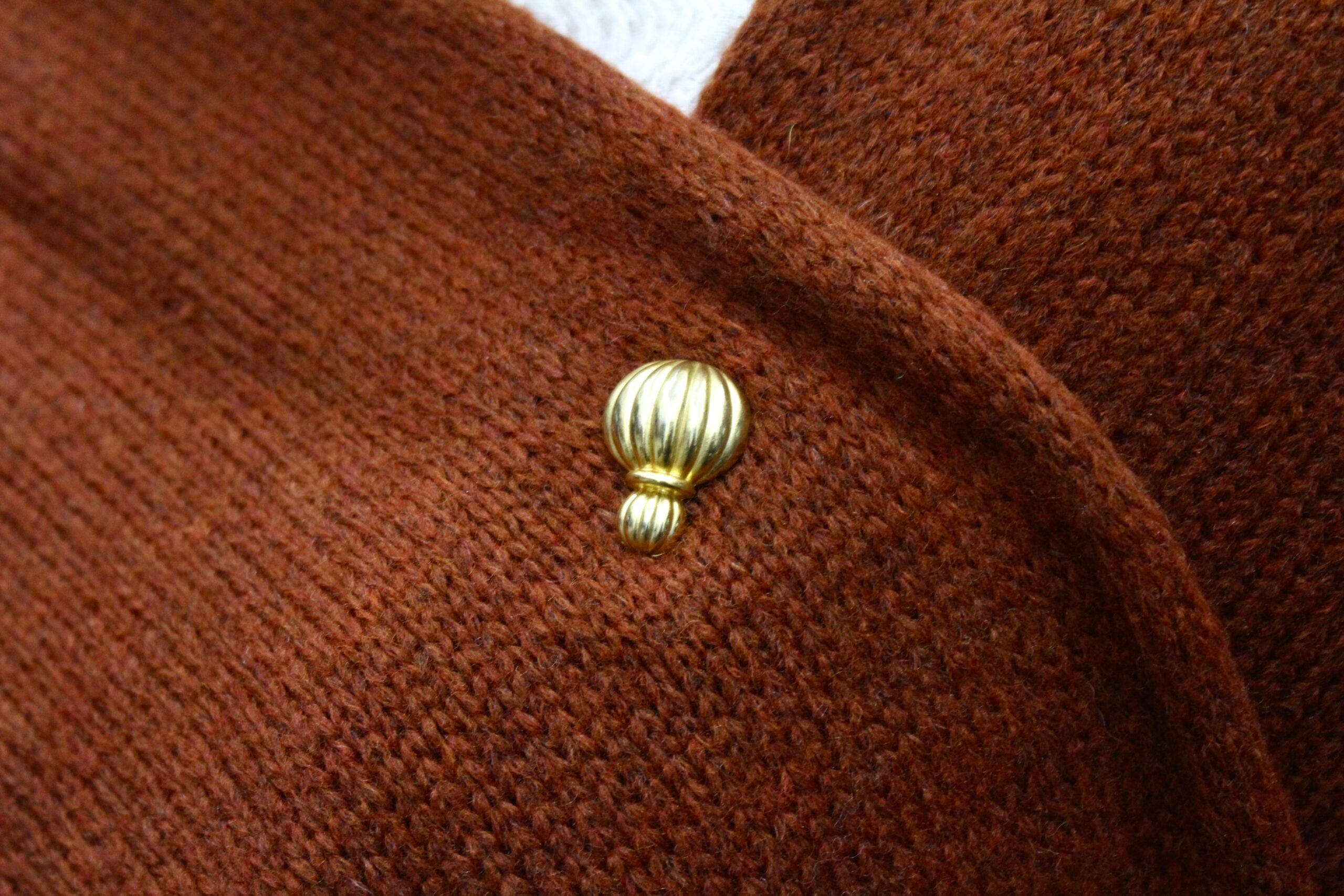 Broche vintage tipo pin gallonado