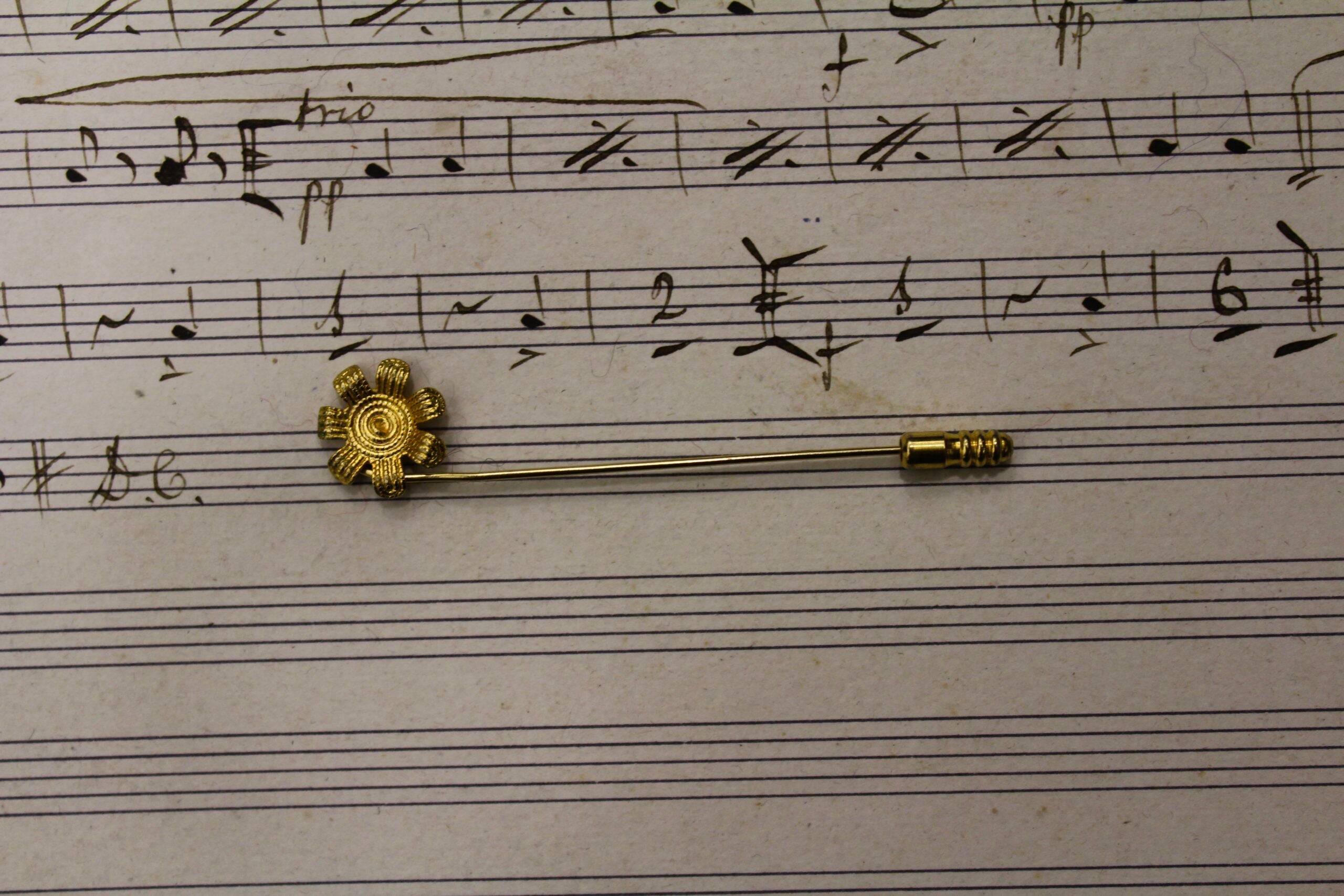 Broche vintage alfiler  Flor