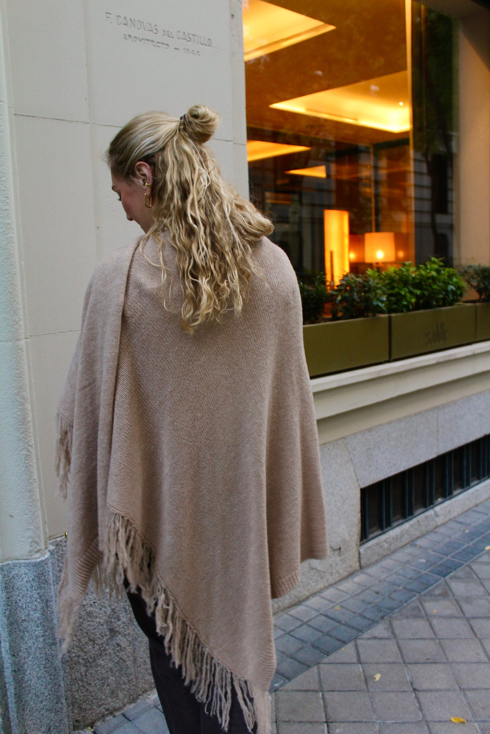 Chal de lana Outlander - Beige arena