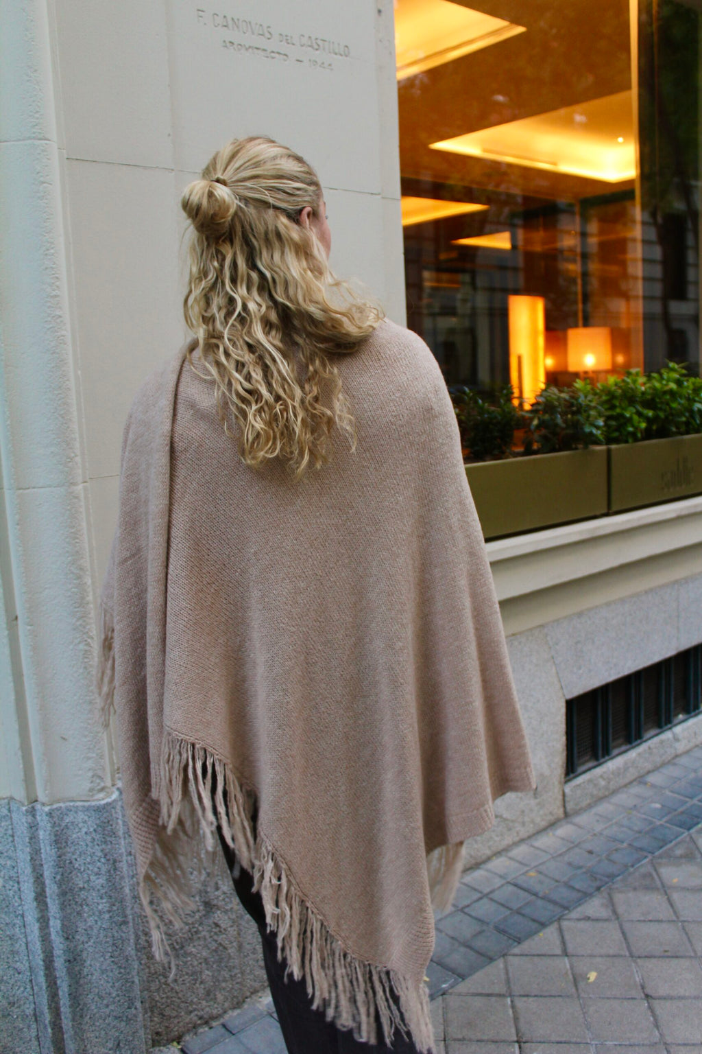 Chal de lana Outlander - Beige arena