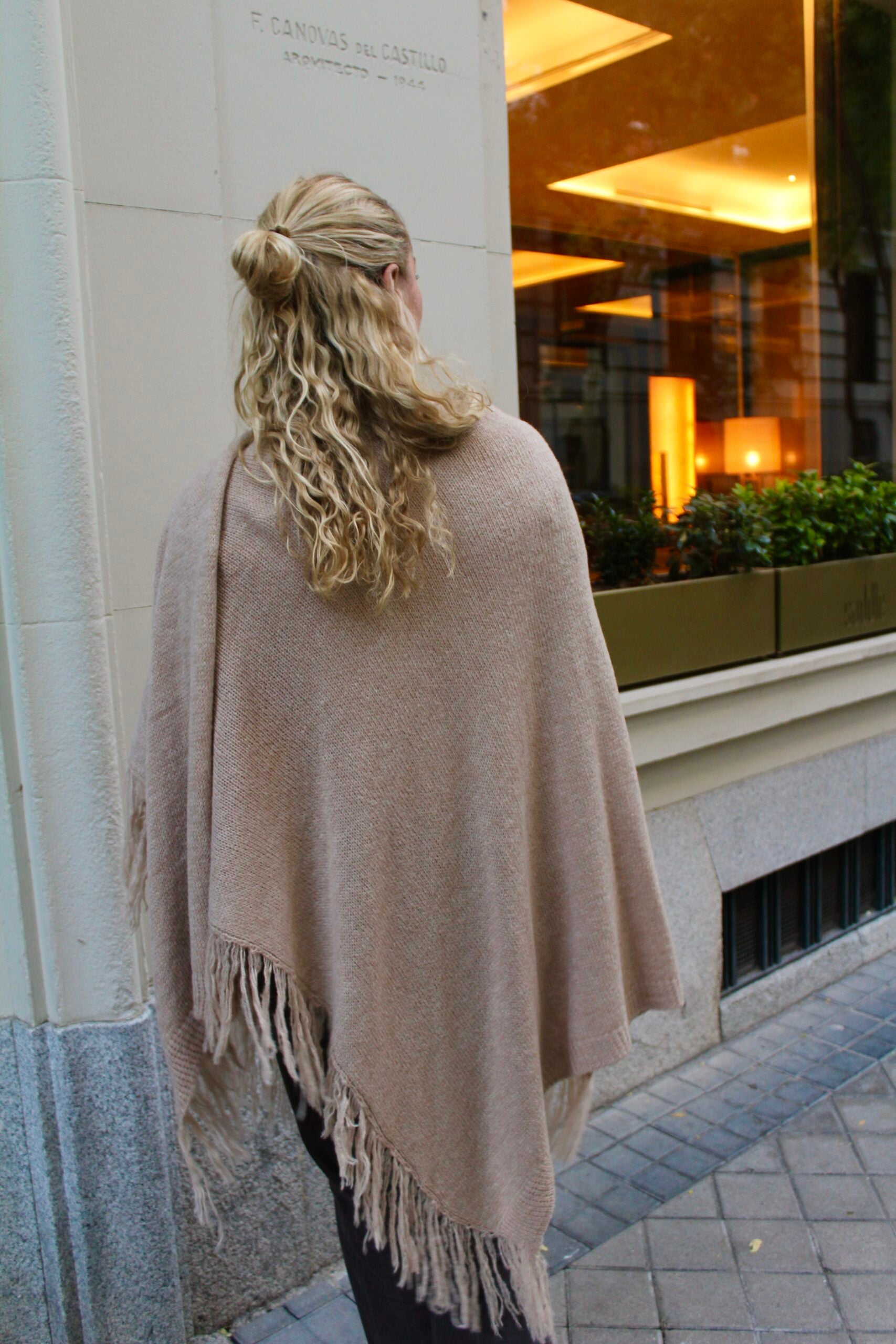 Chal de lana Outlander - Beige arena