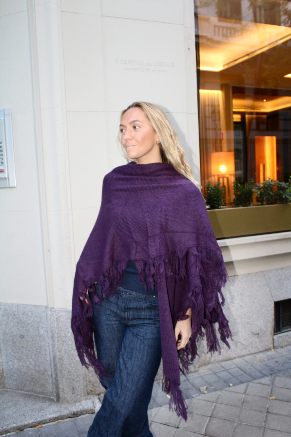 Chal de lana Outlander - Morado Berenjena