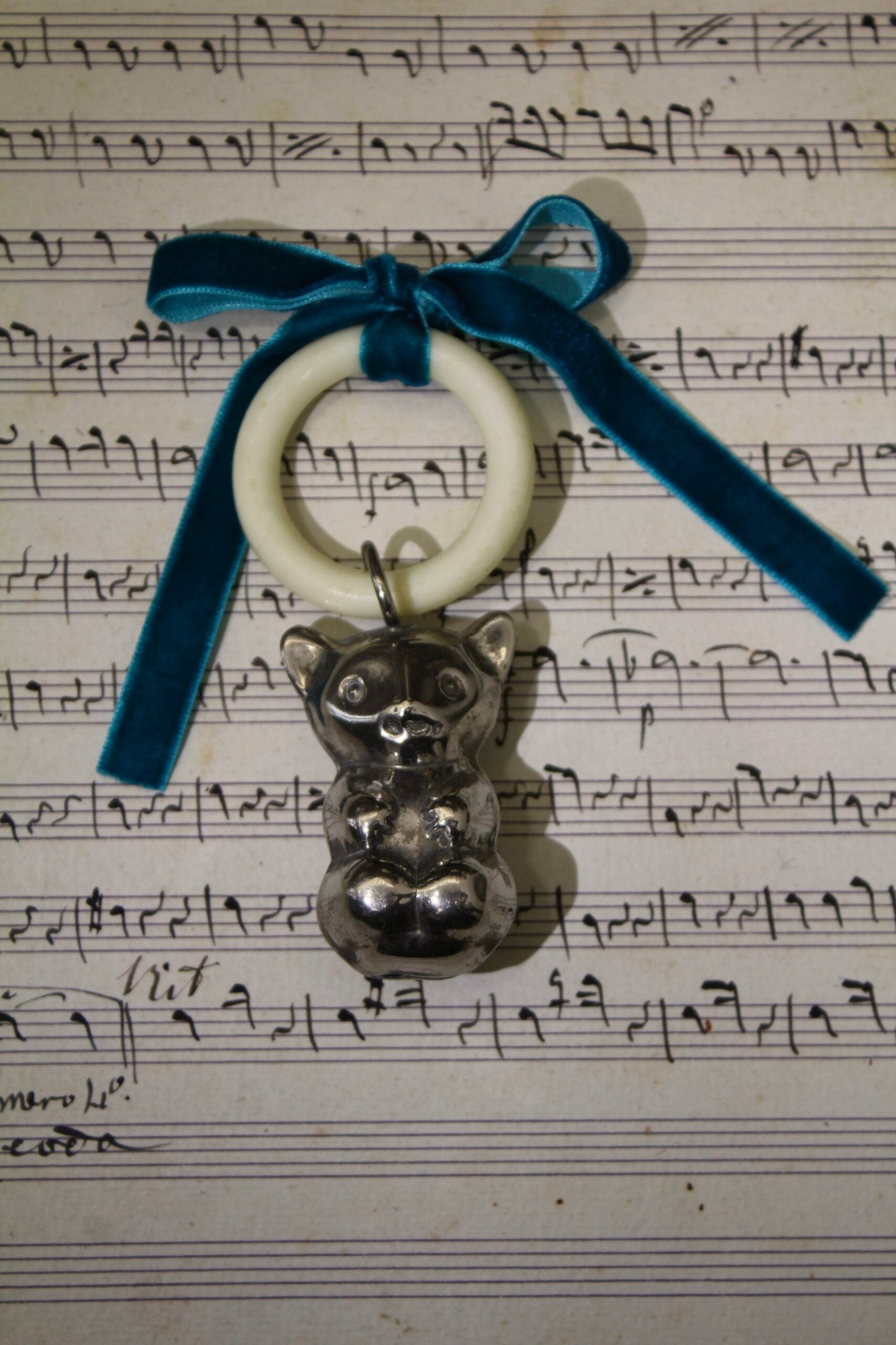 Sonajero vintage de Animal 01 - Lazo de color personalizable