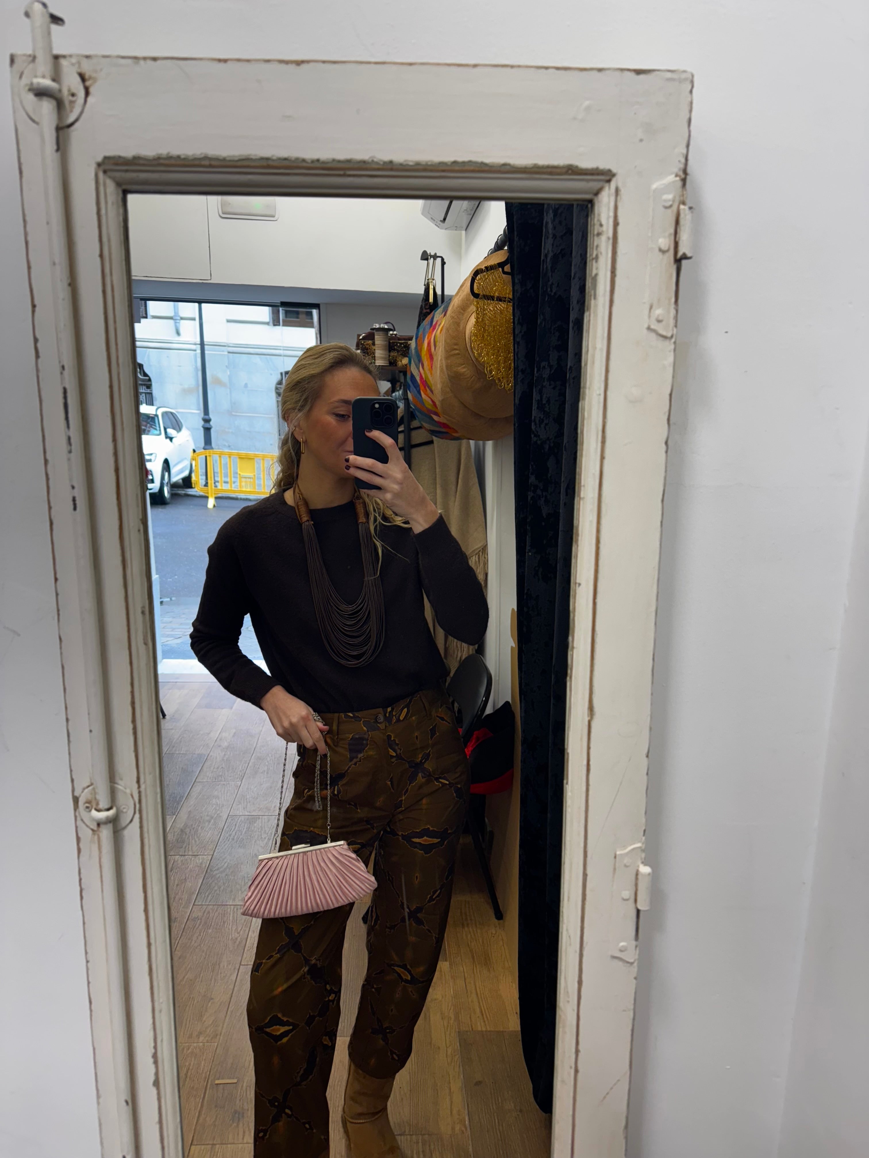 Bolso vintage rosa tipo clutch plisado