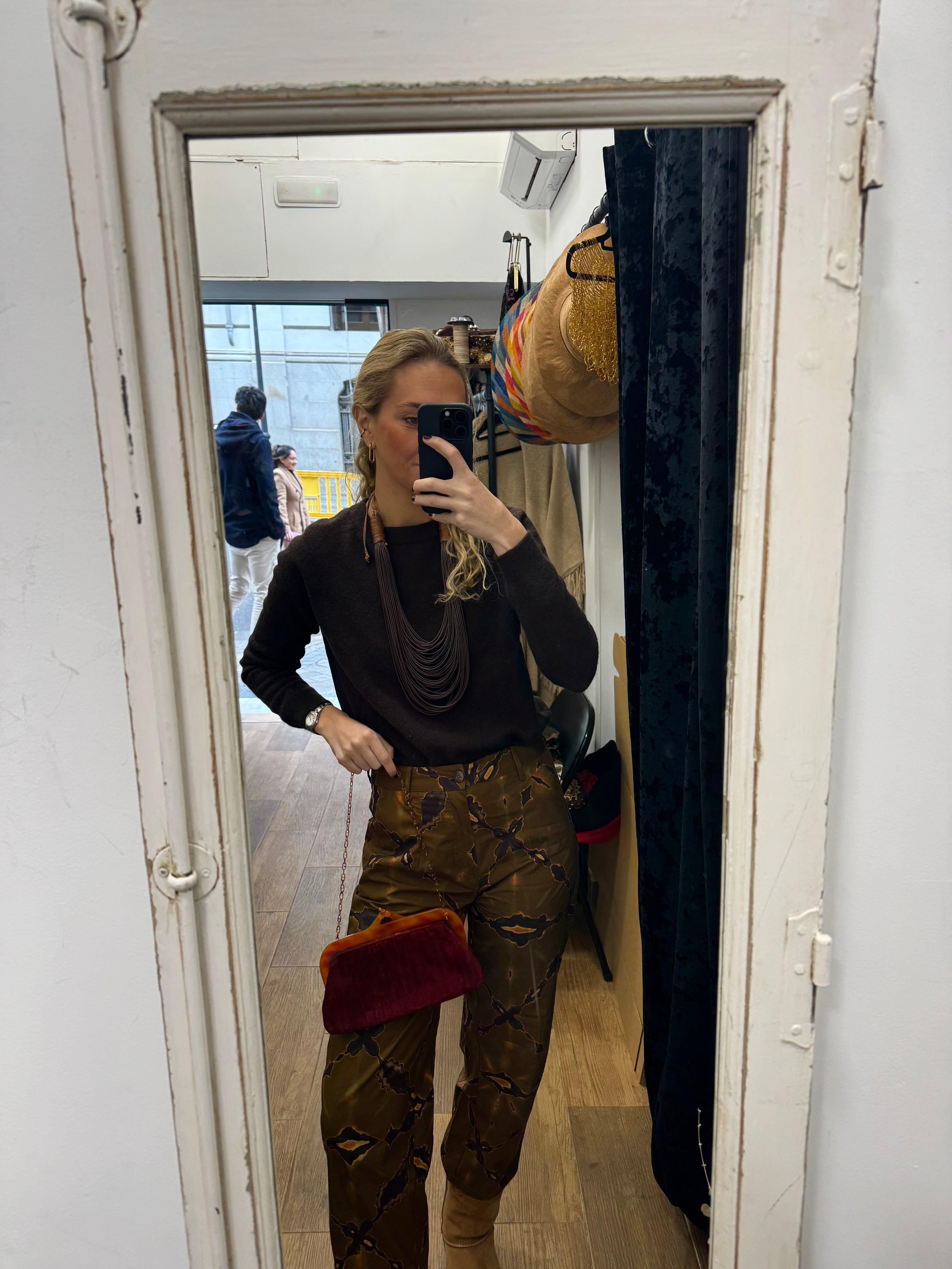 Bolsa de mão vintage em camurça bordeaux