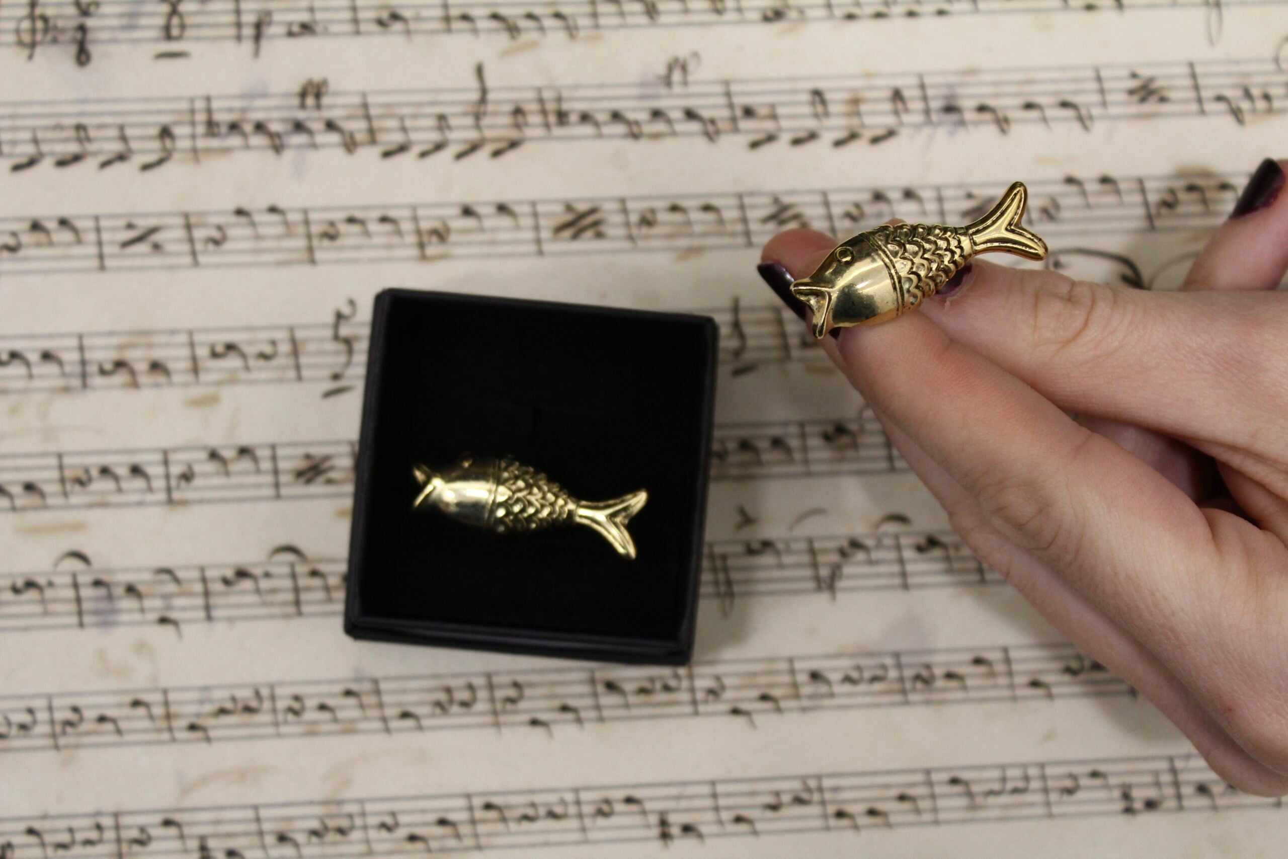 Gemelos vintage de peces