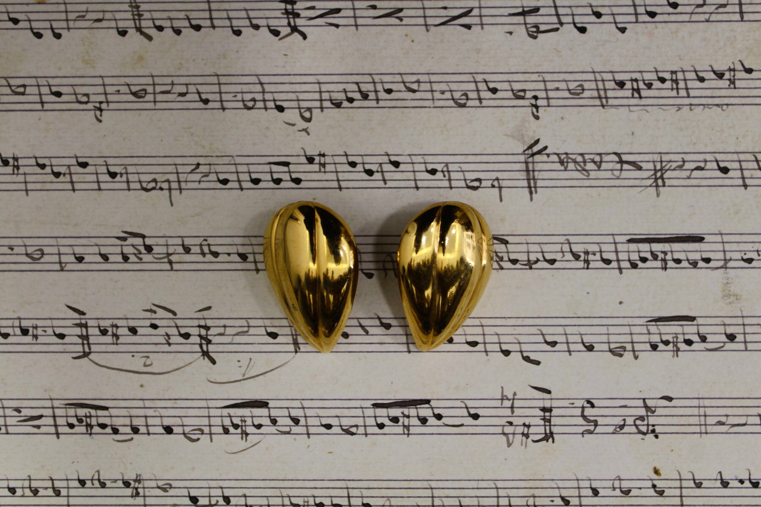 Pendientes Vintage años 80 de clip tipo drop dorado