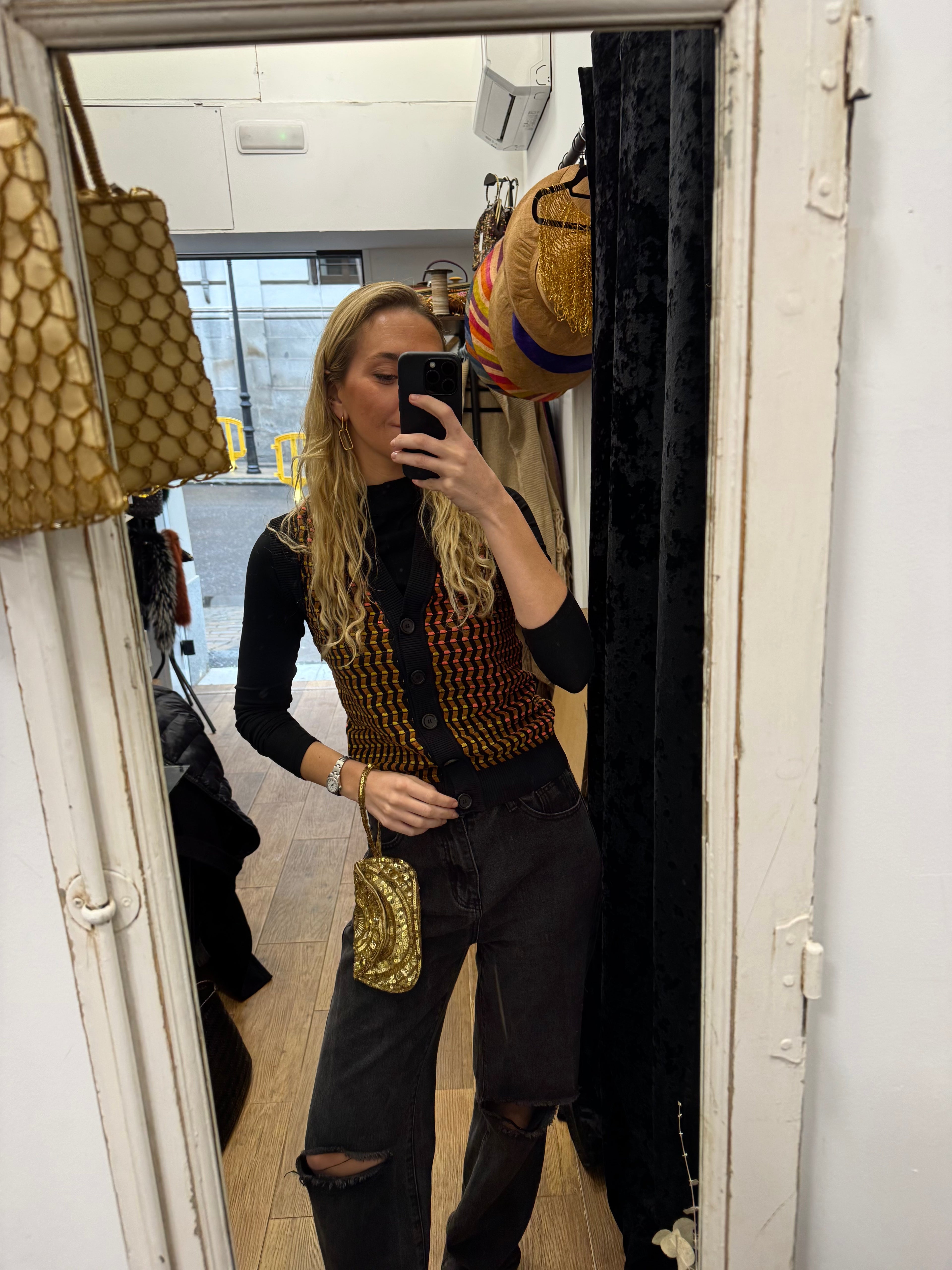 Bolsa clutch vintage castanha com detalhe em missangas bronze