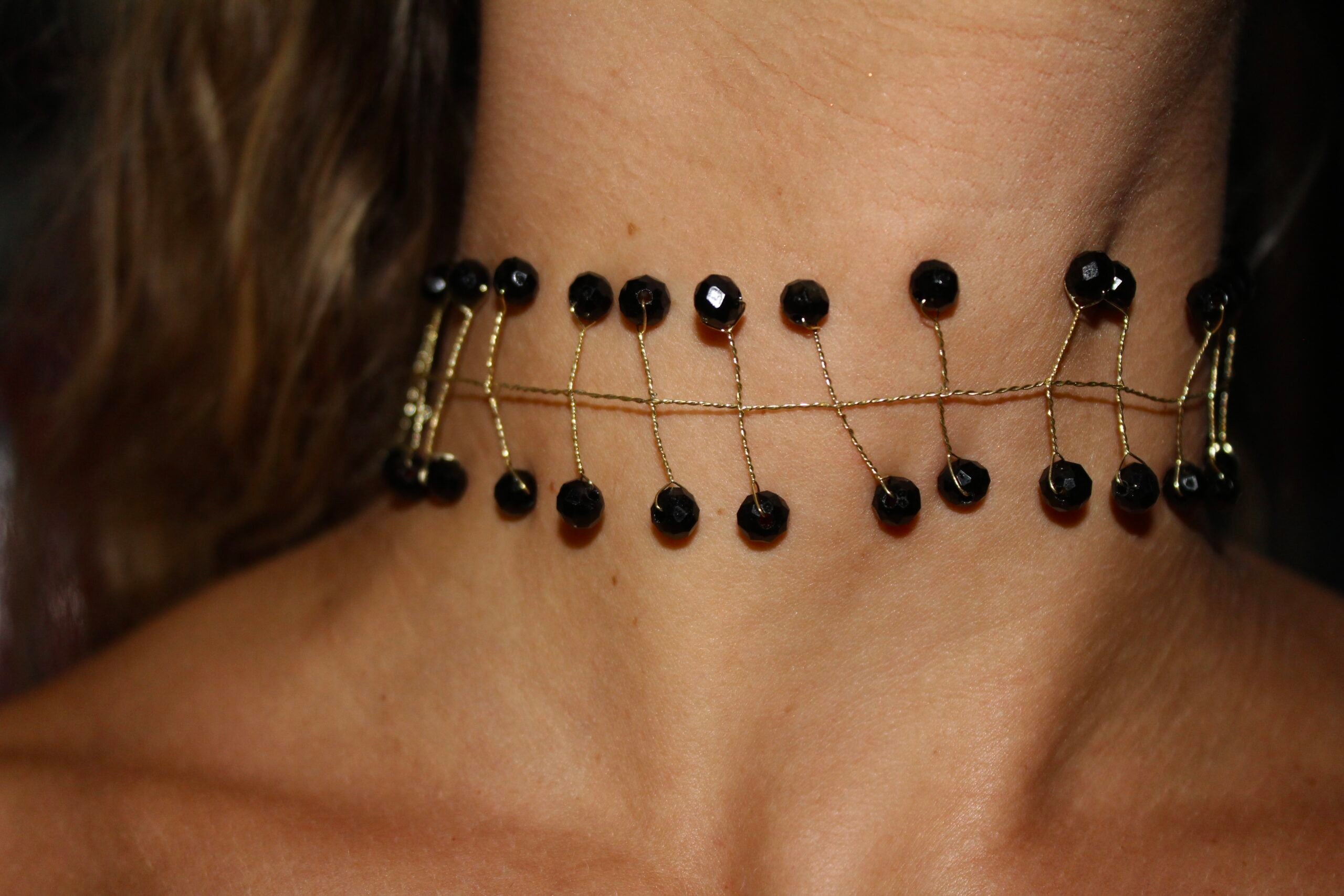 Gargantilha tirolesa preta