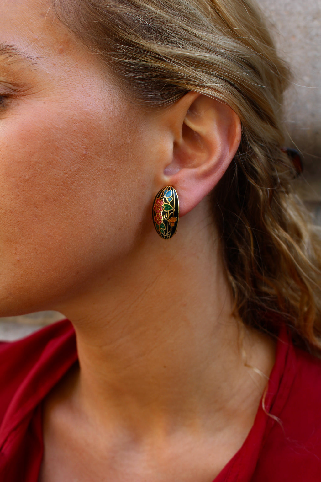 Pendientes vintage de cloisonné de flores en esmalte fucsia, mostaza y verde