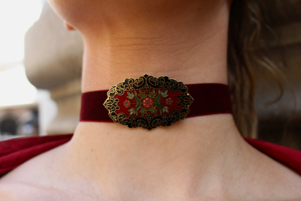 Gargantilla con broche vintage de cloisonné - Granate y verde