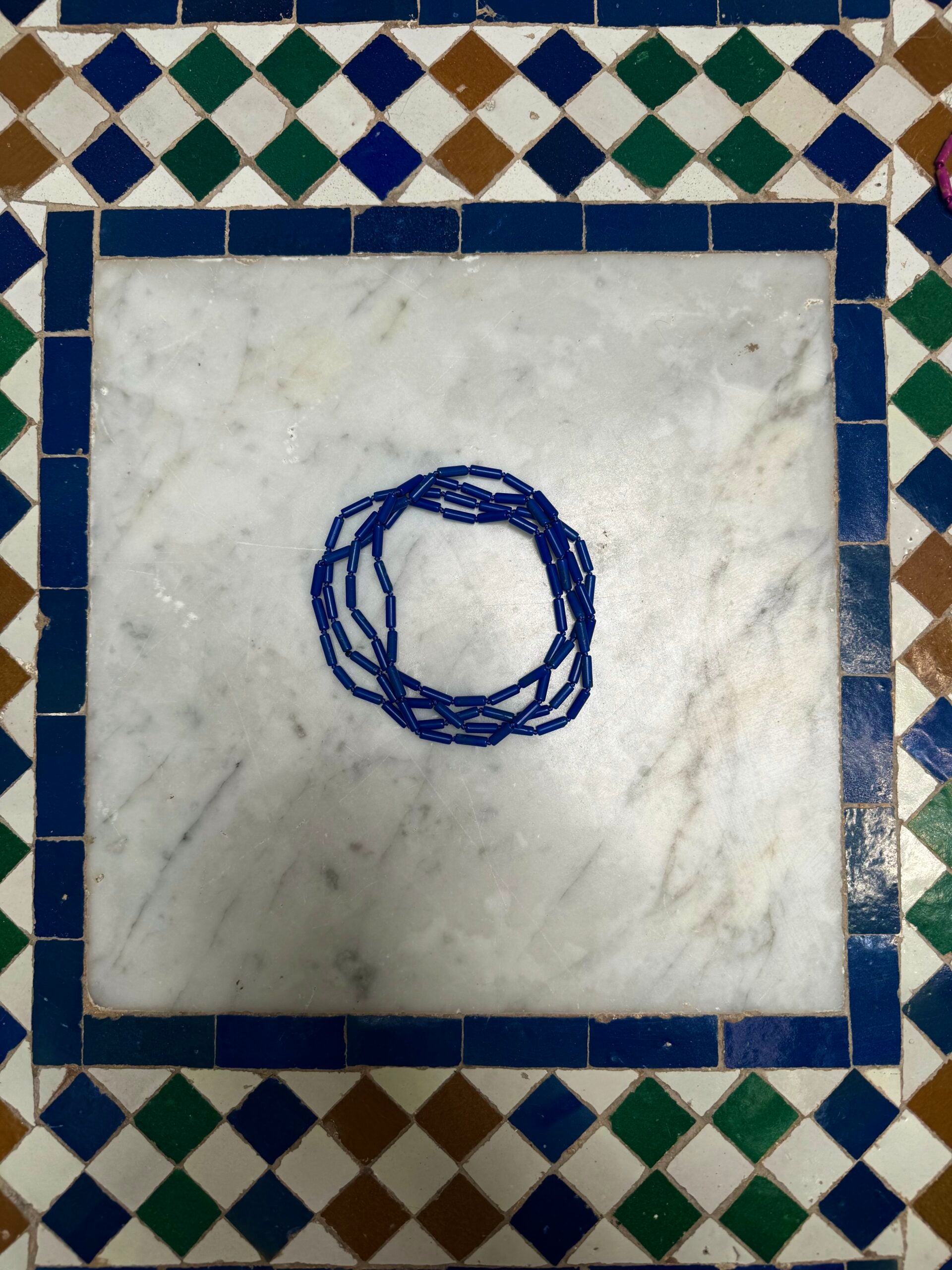 Colar de massa Madrasa azul