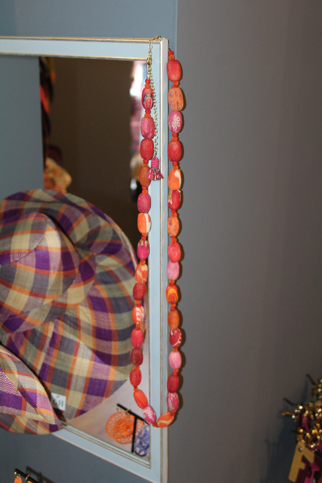 Collar Jaipur rosa fucsia y naranja