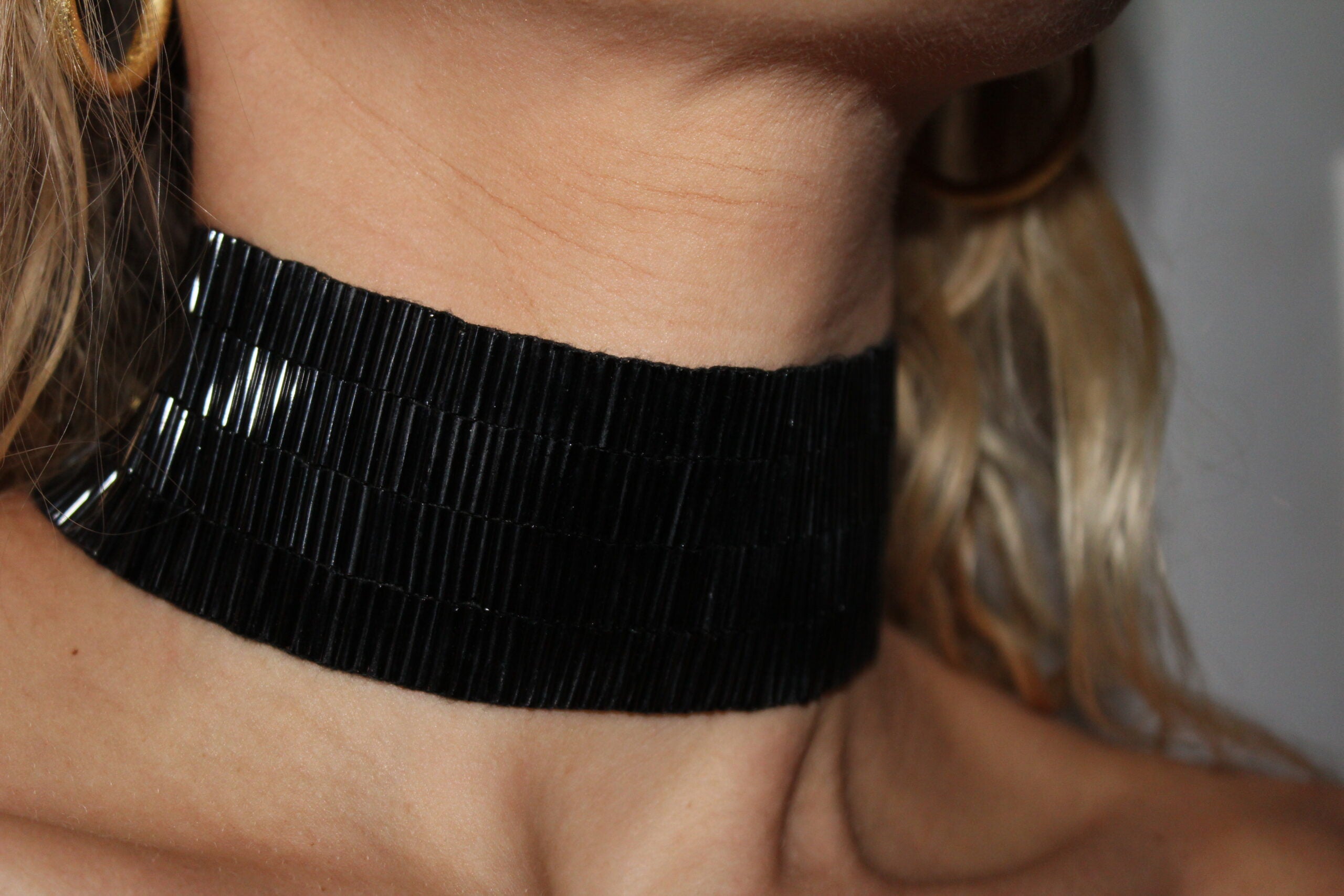 Gargantilla Flash negro