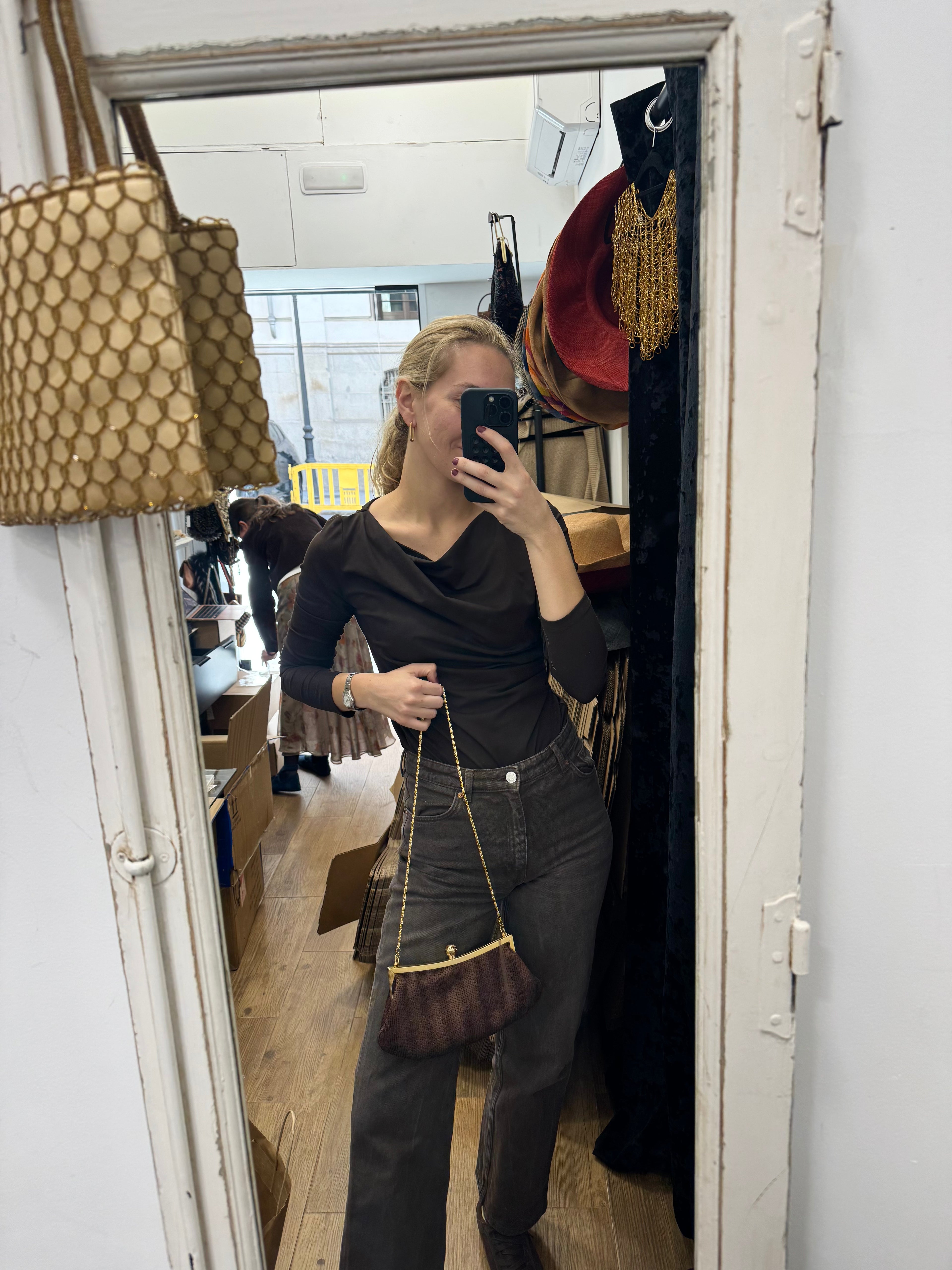 Bolso vintage marrón chocolate tipo clutch plisado a cuadros