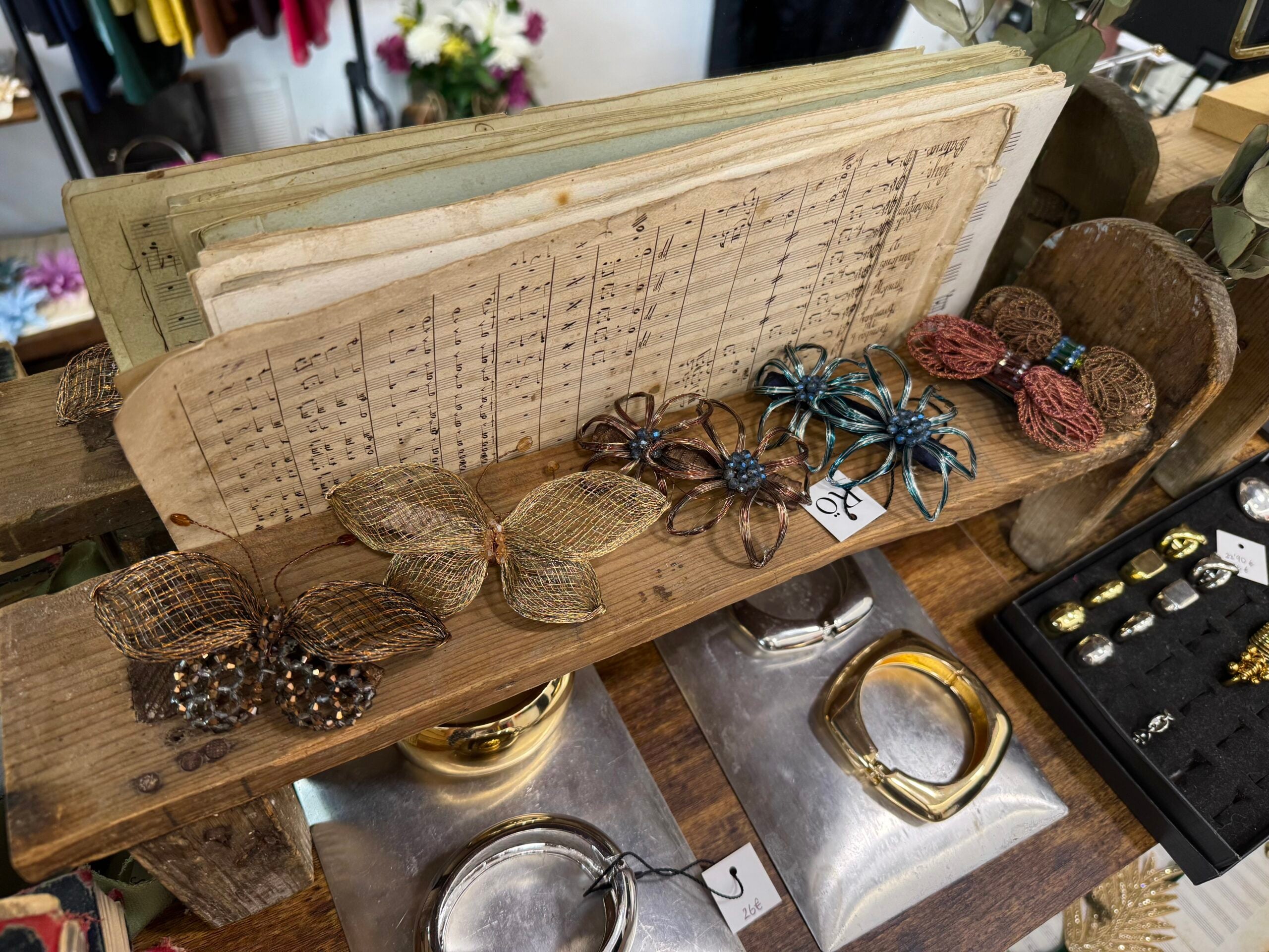 Presilha de cabelo, laço de barro