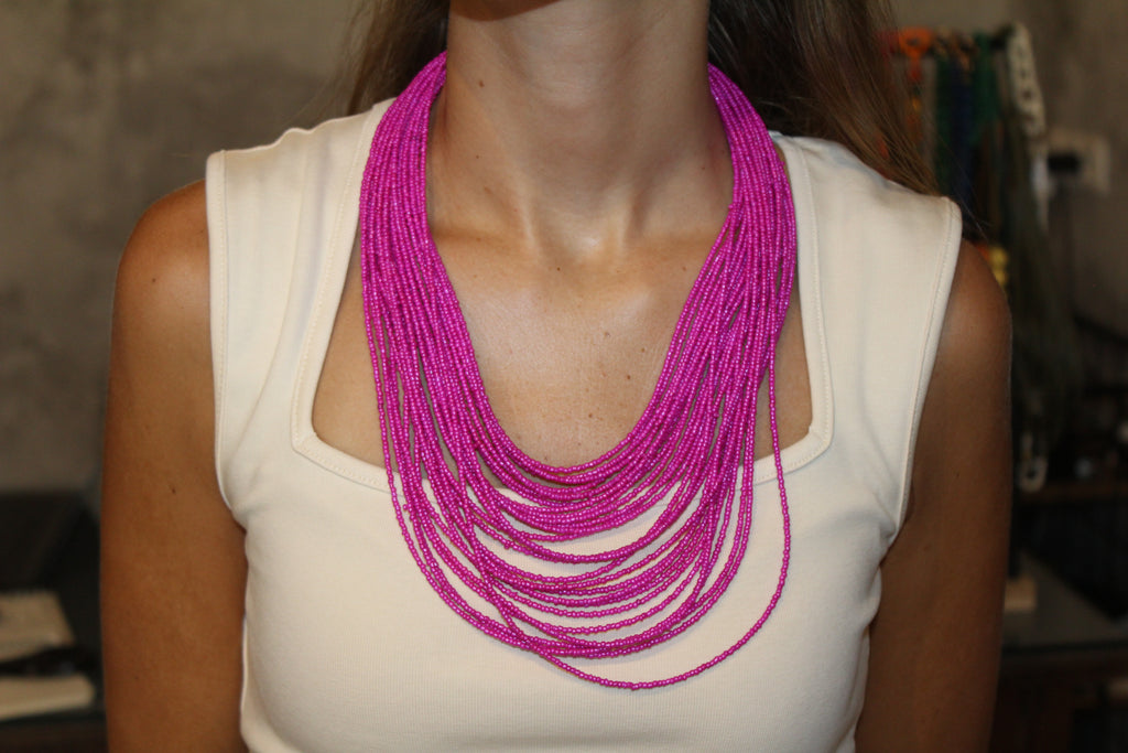 Collar Múltiple Fucsia