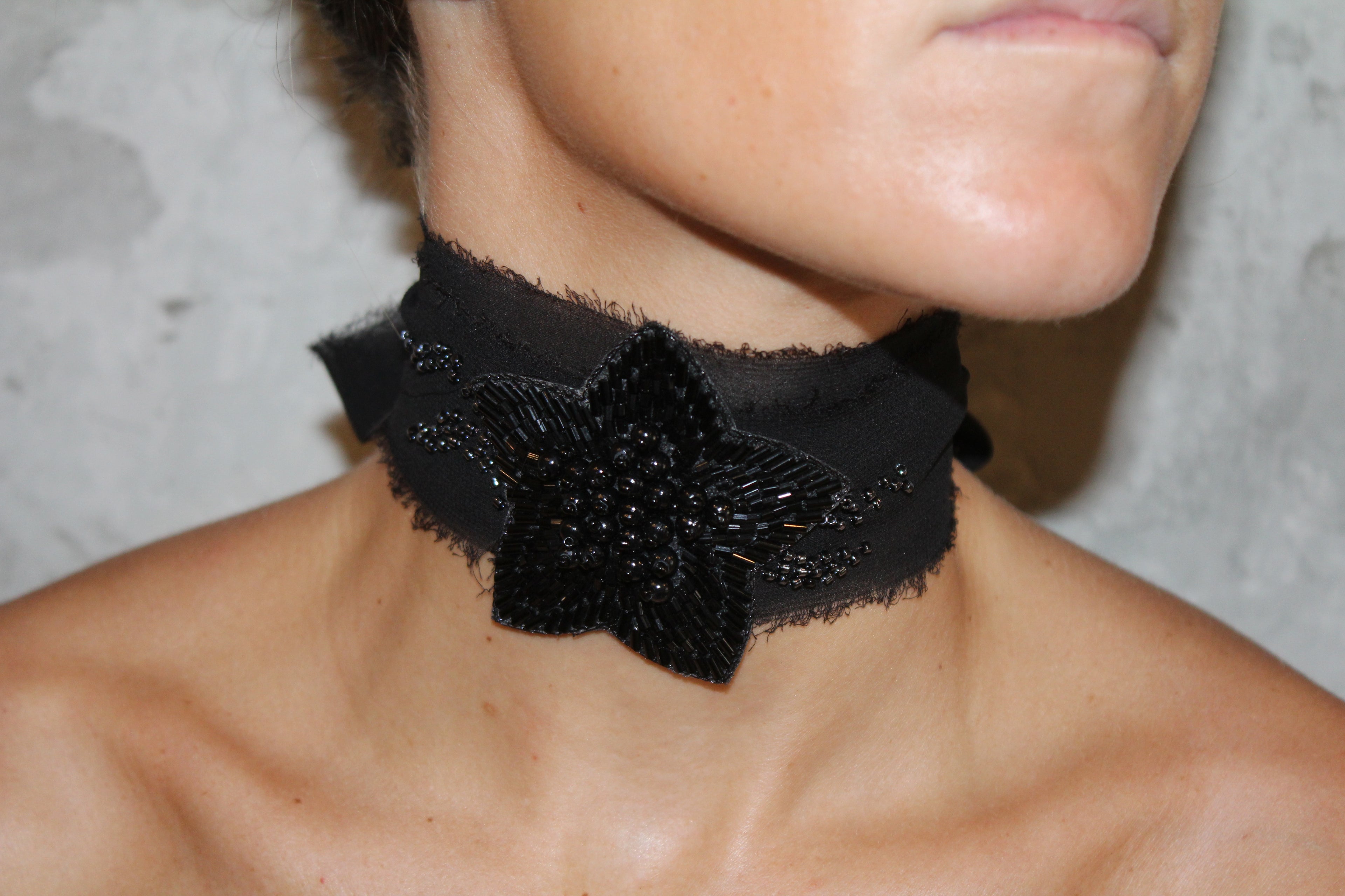 Gargantilla Fleur Negro