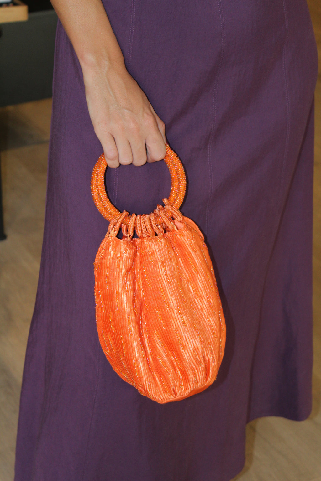 Bolso vintage bombonera naranja con detalles