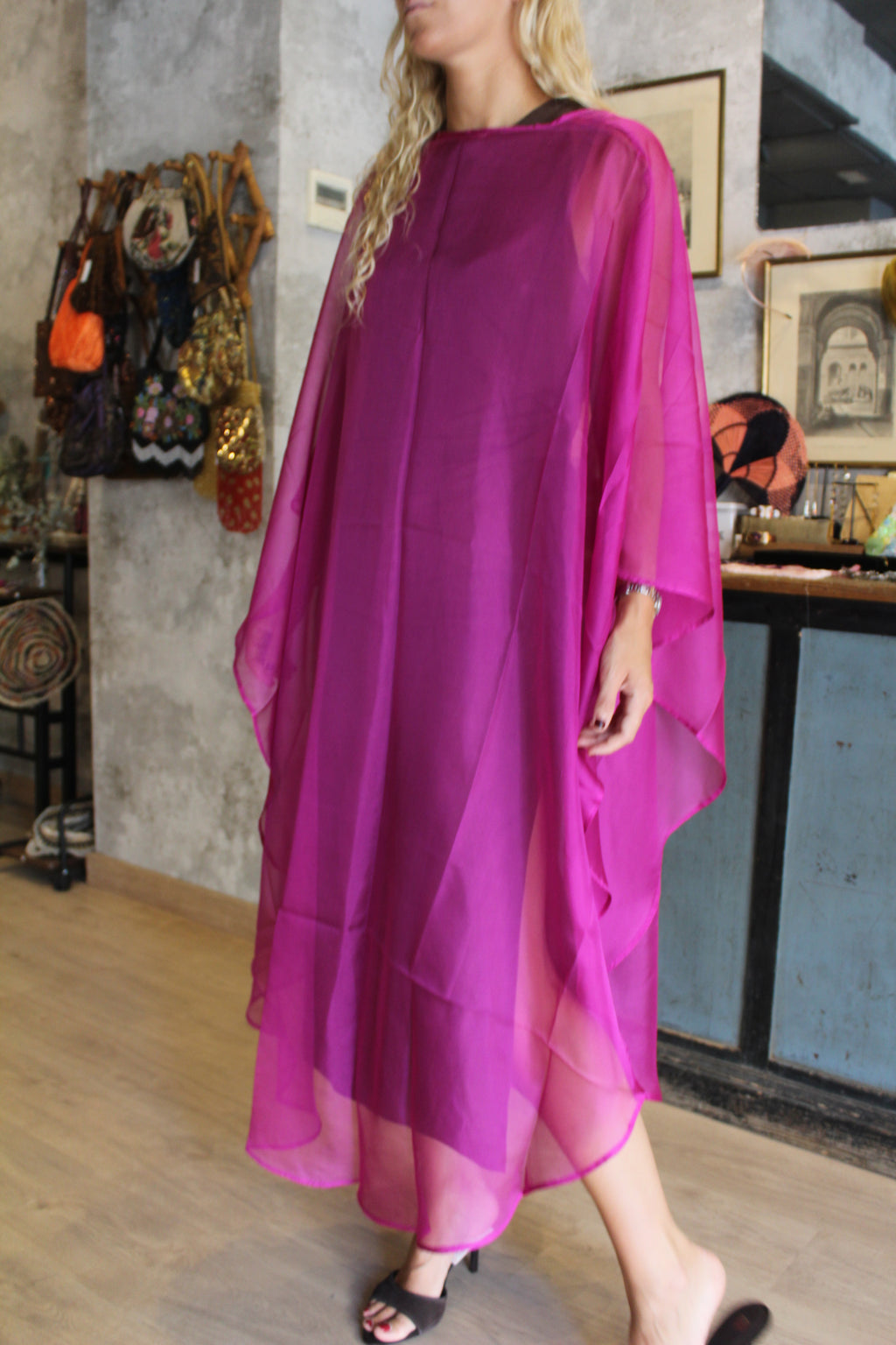 Capa de gasa fucsia