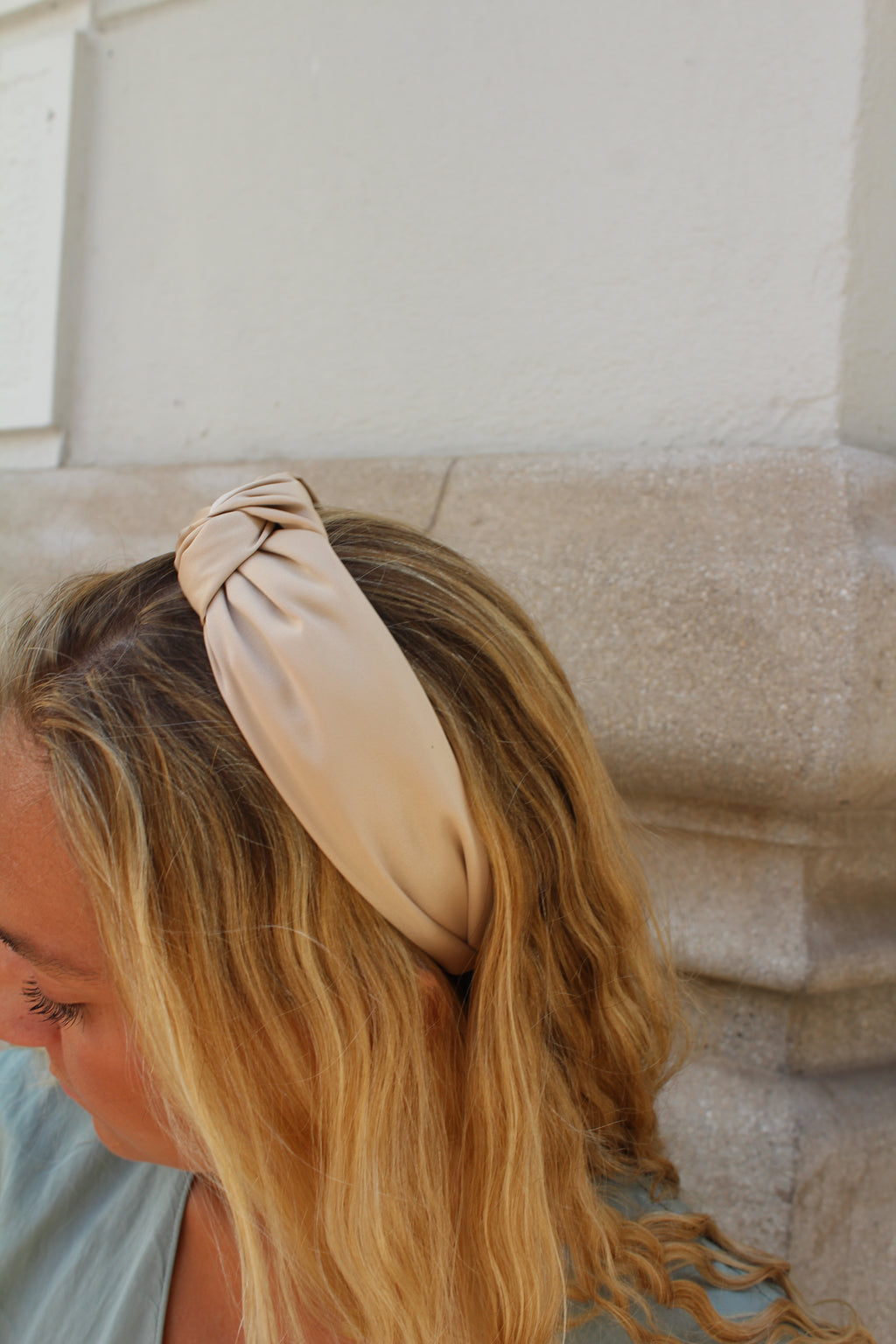 Diadema lazo beige