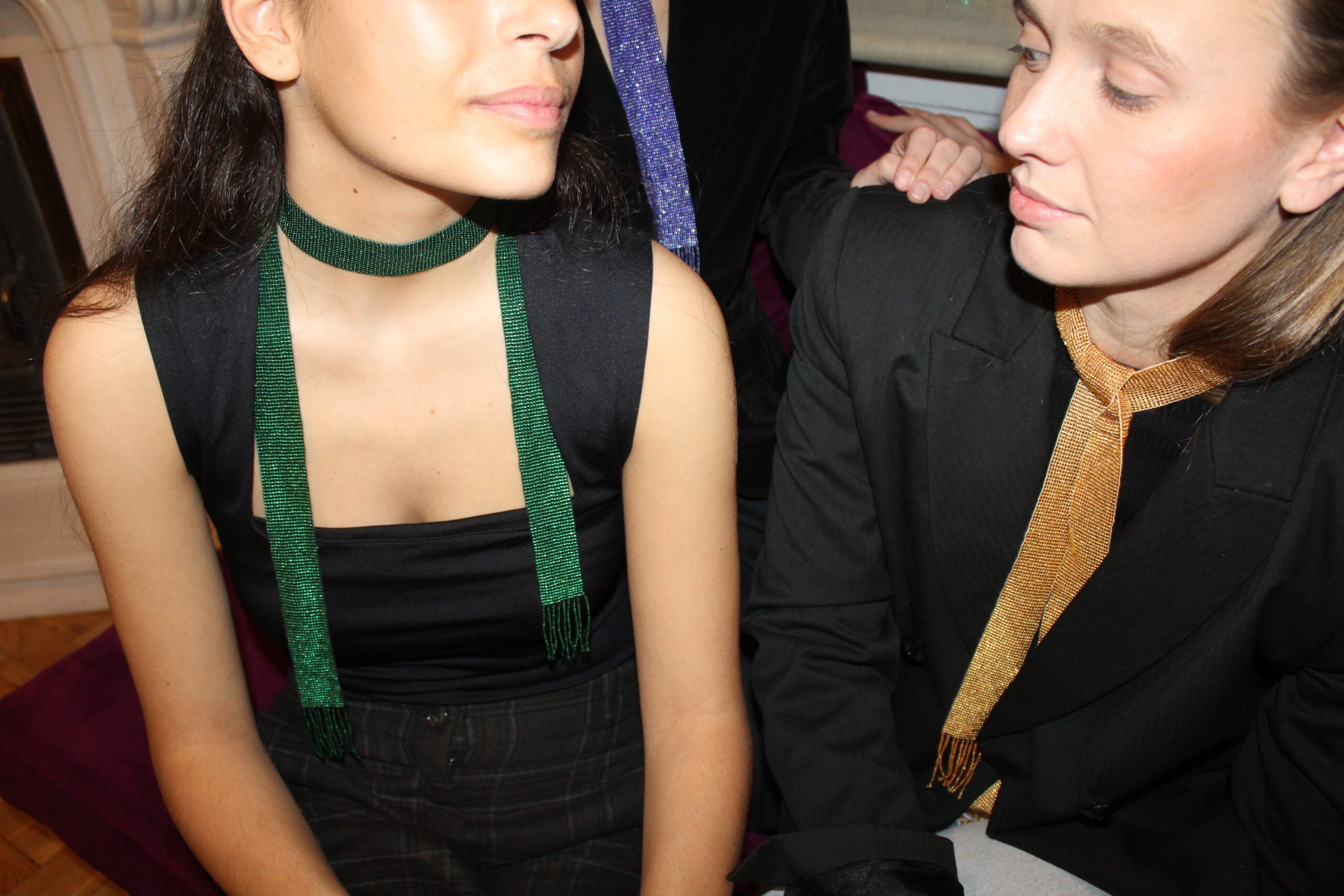 Collar Chelsea (rojo, gold, rosa, bronce, marrón, verde, negro, azul)