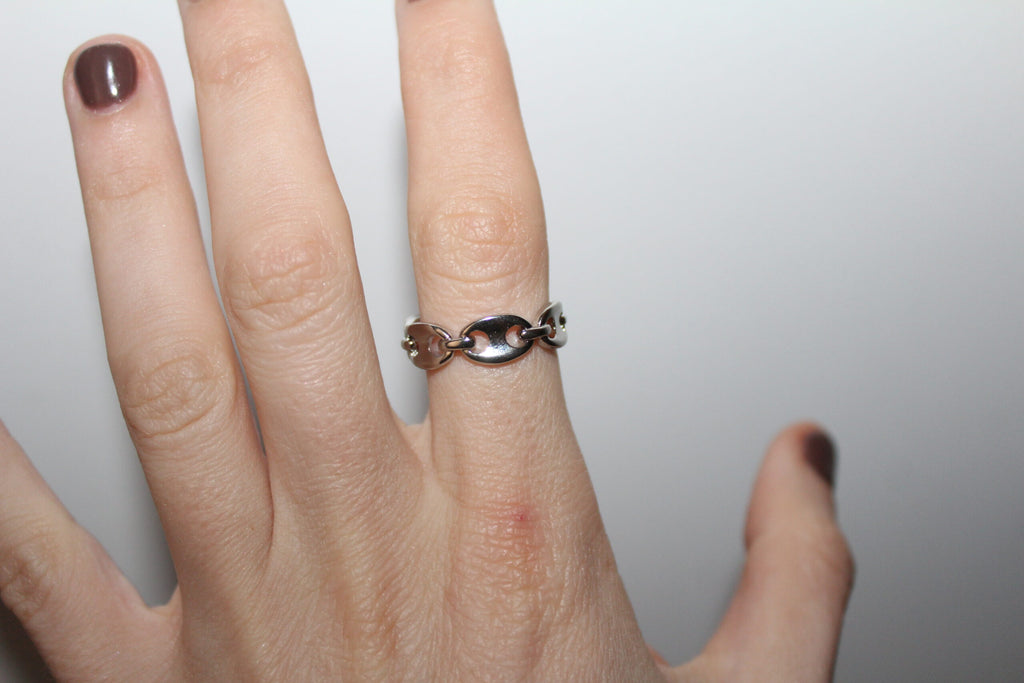 Anel de corrente prateada