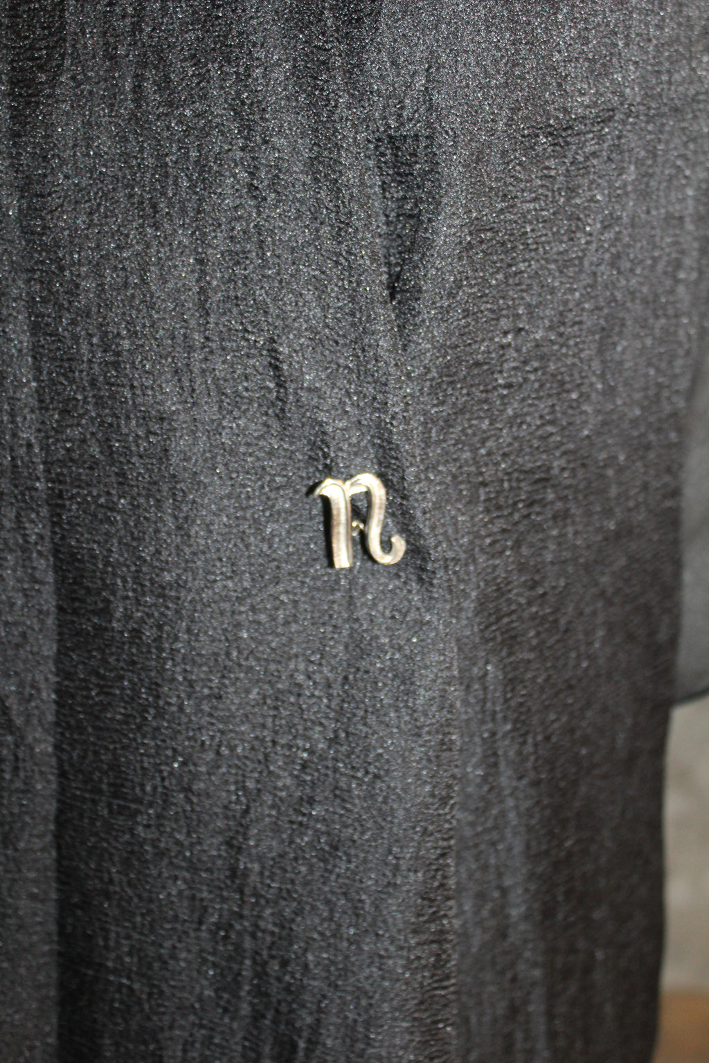 Broche vintage em folha de ouro