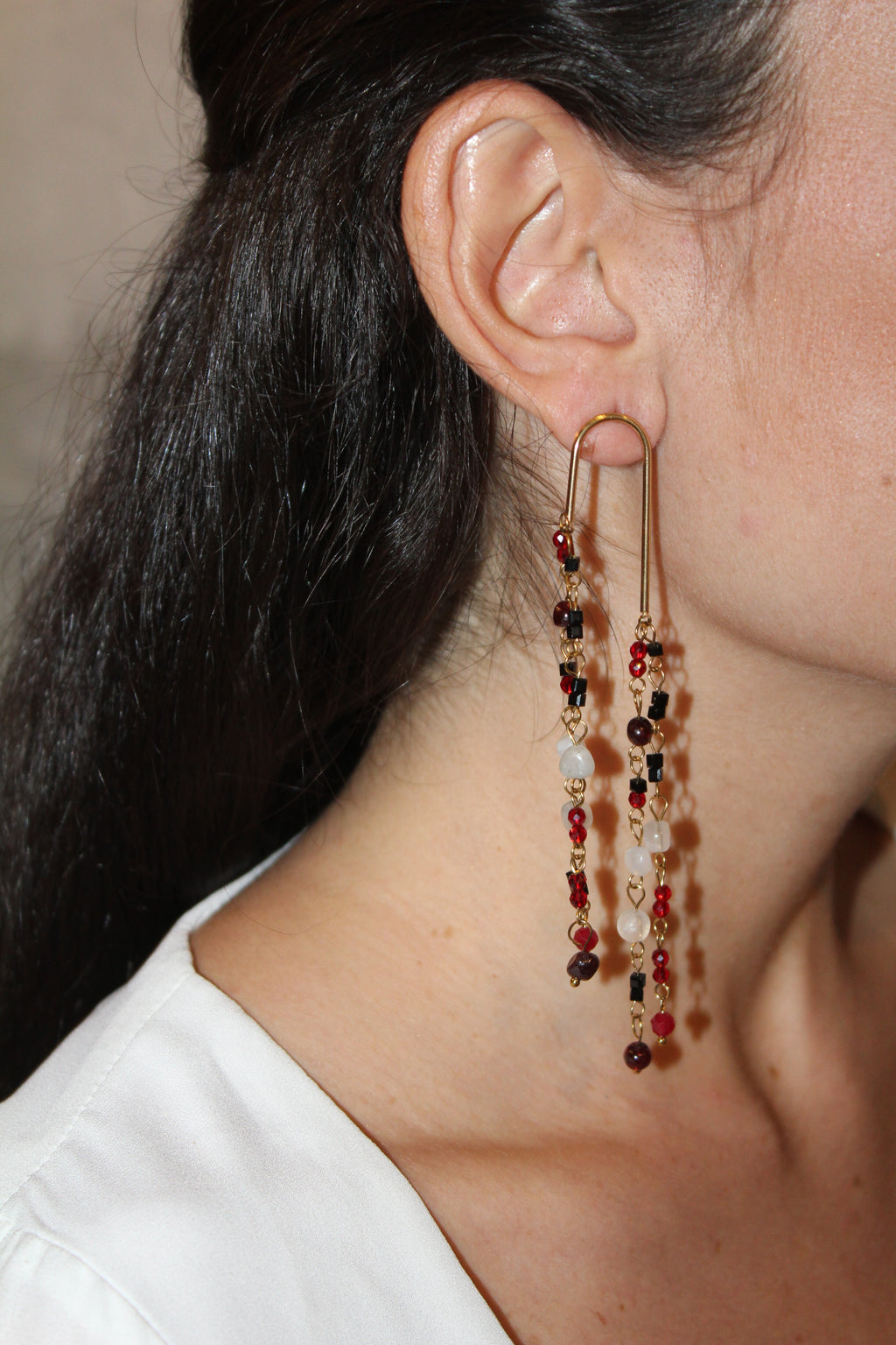 Pendientes U Burdeos