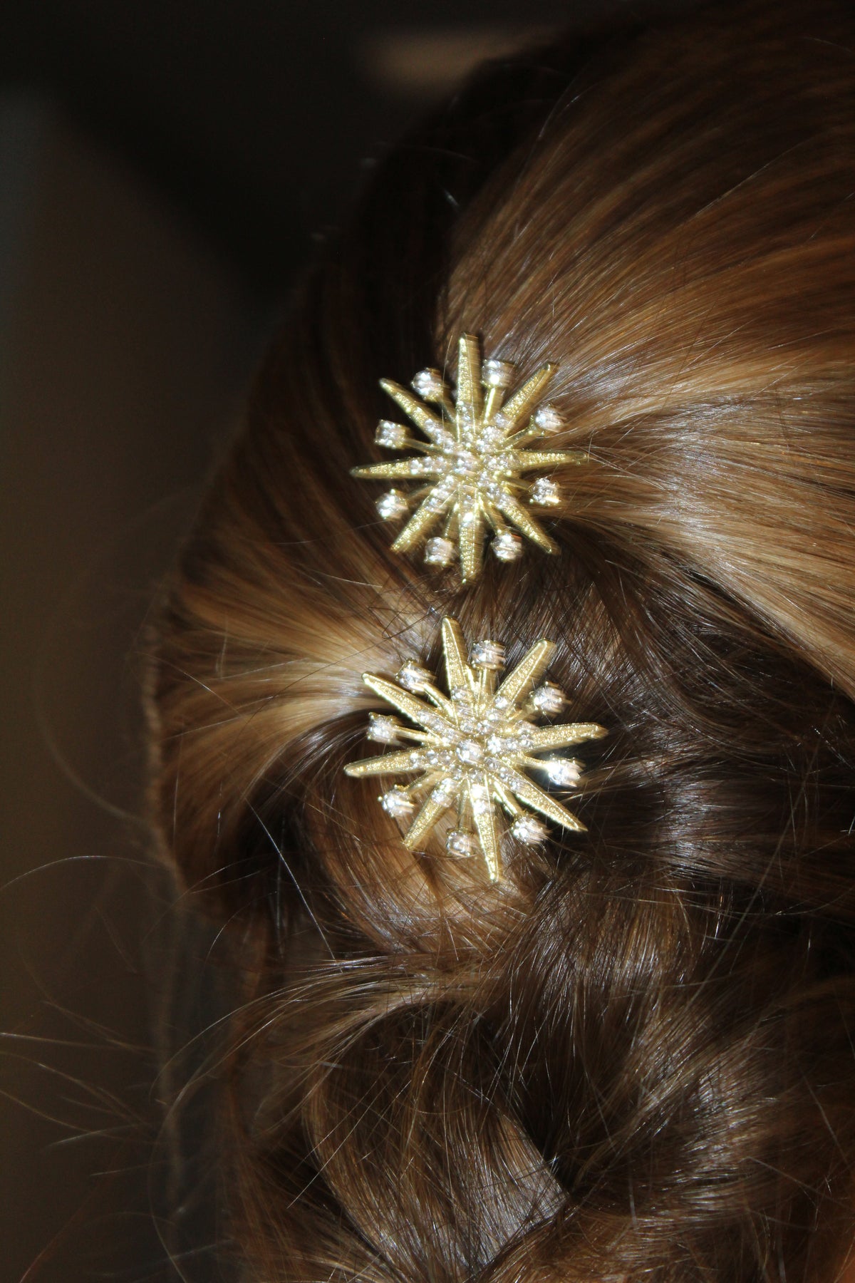 Broche vintage em folha de ouro