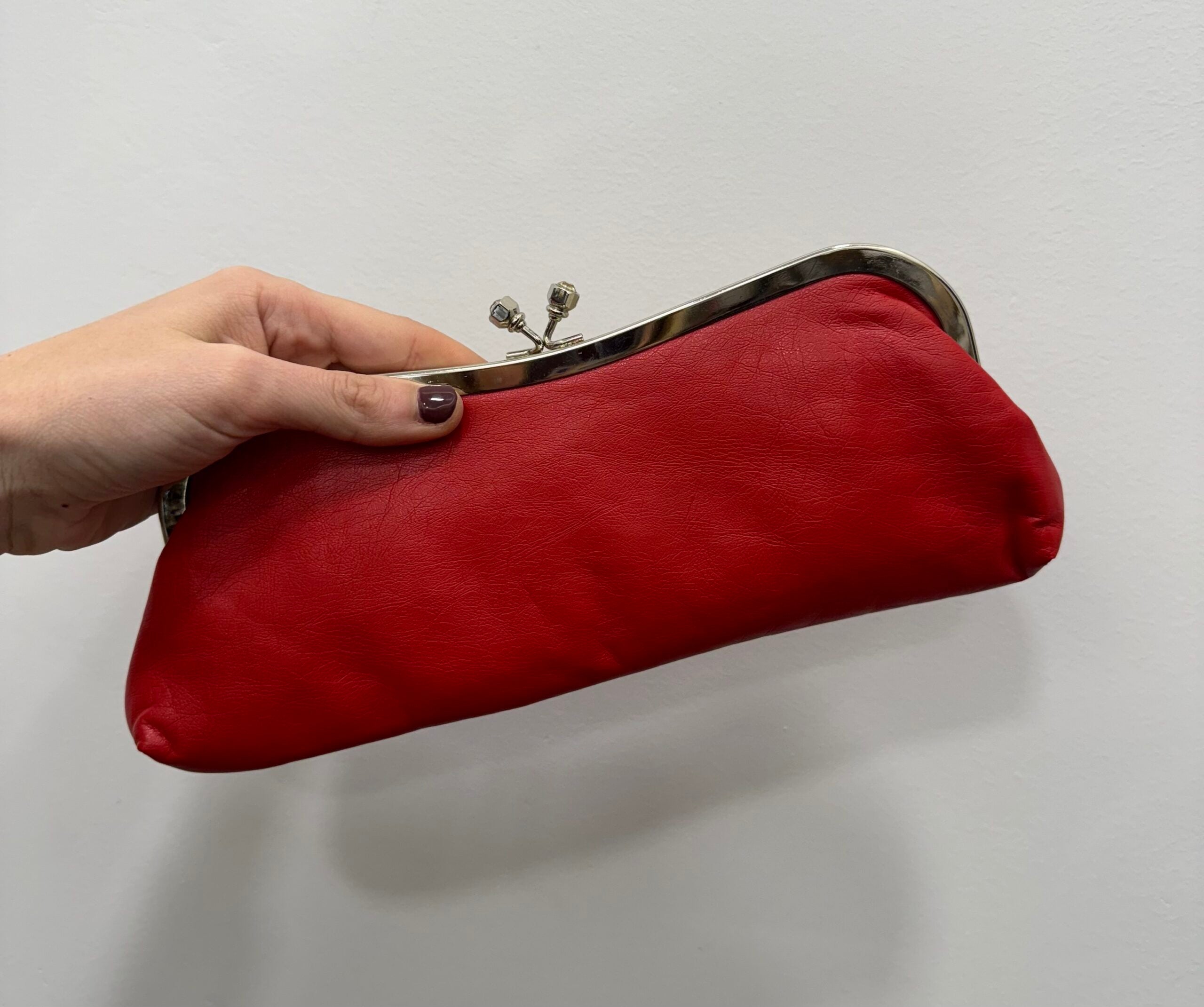 Bolso vintage rojo tipo clutch