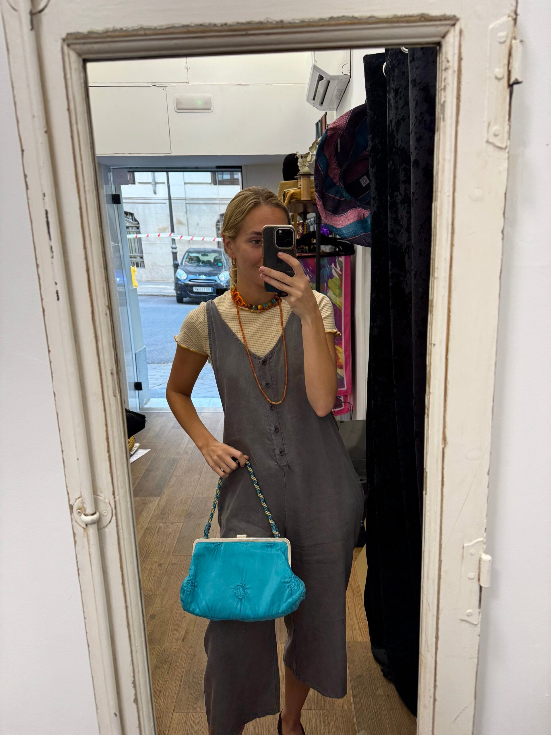 Bolso vintage azul turquesa tipo clutch con asa de cordón