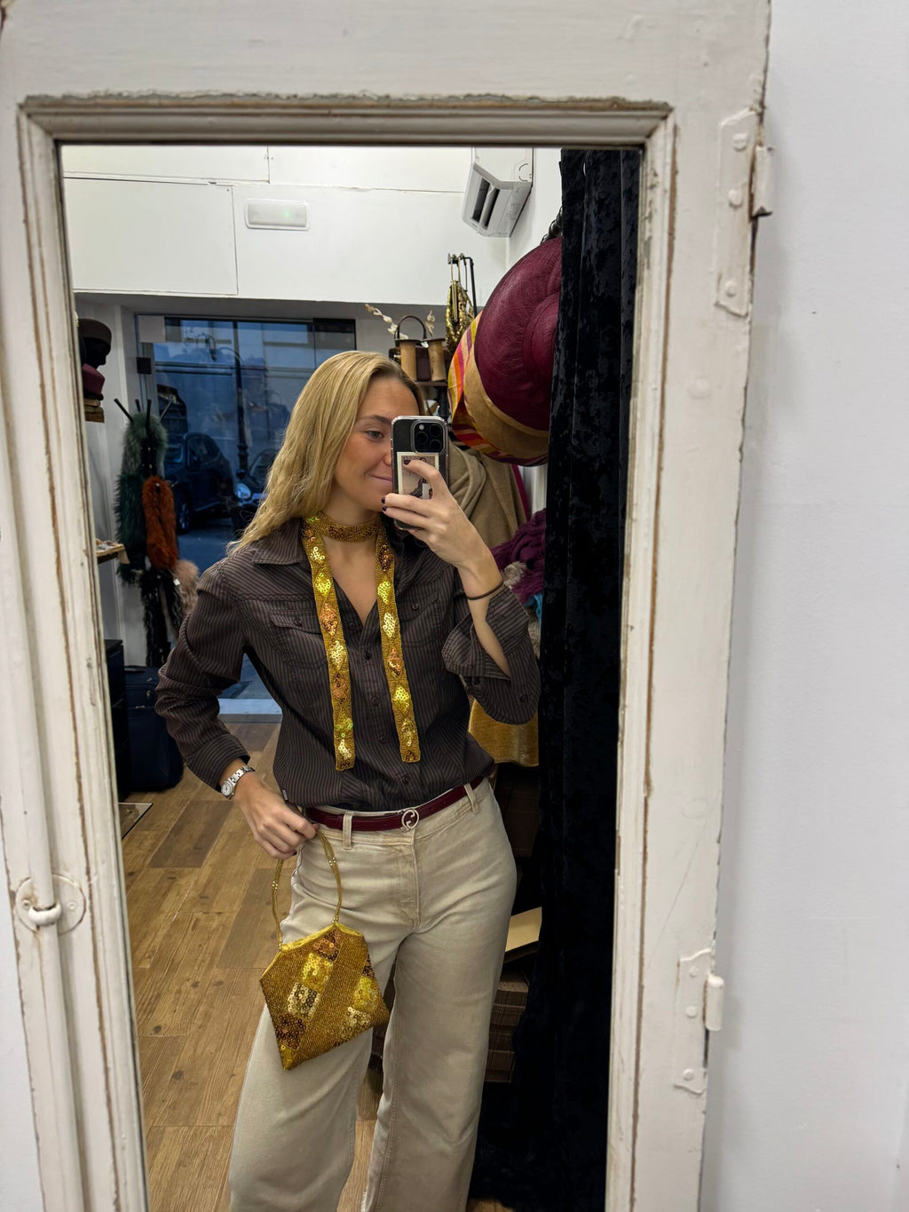 Conjunto vintage dorado de cinturón/collar y bolso bordado de cuentas