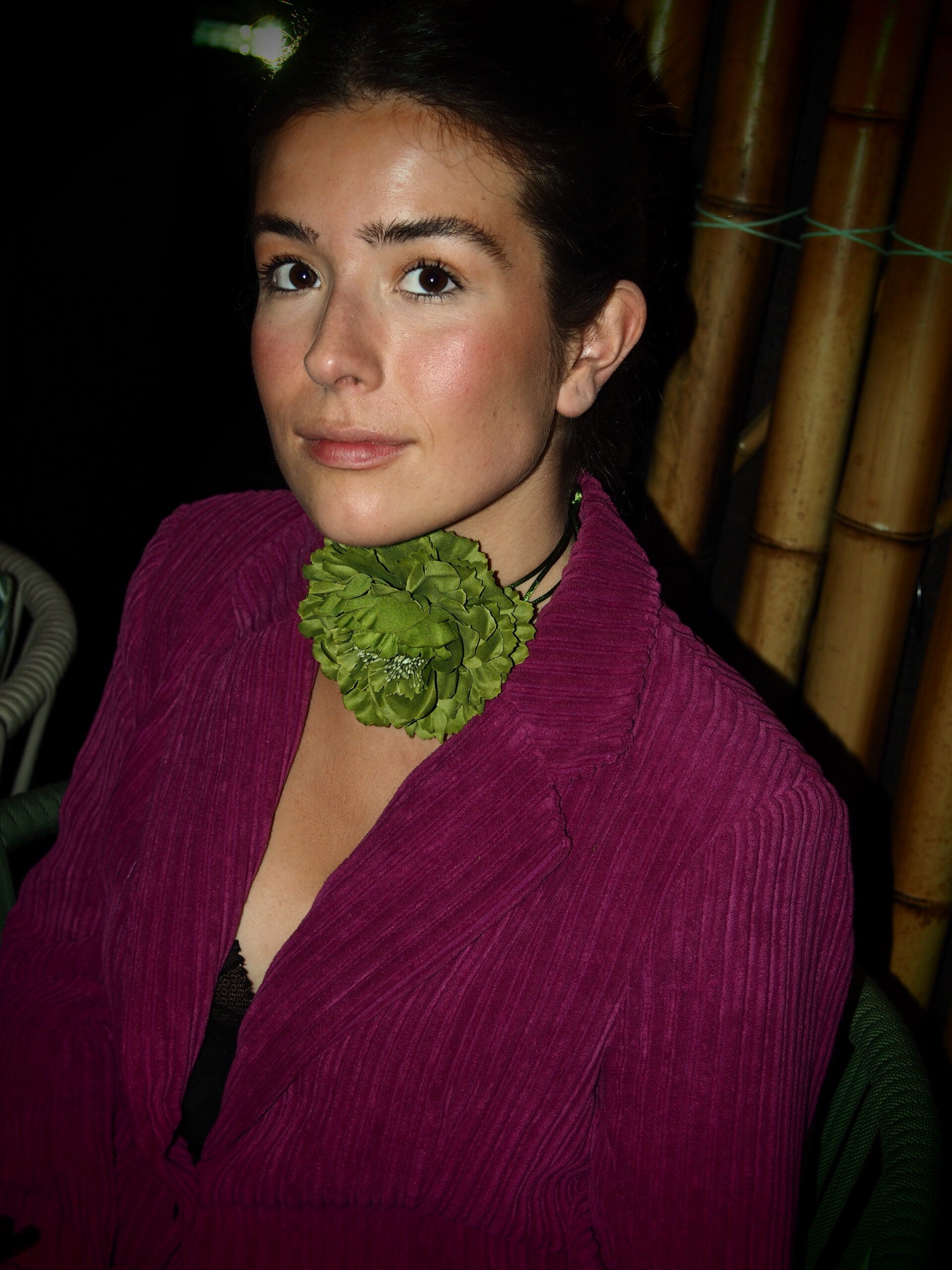 Cravo multifuncional (para o cabelo, colar ou pregadeira) (várias cores)